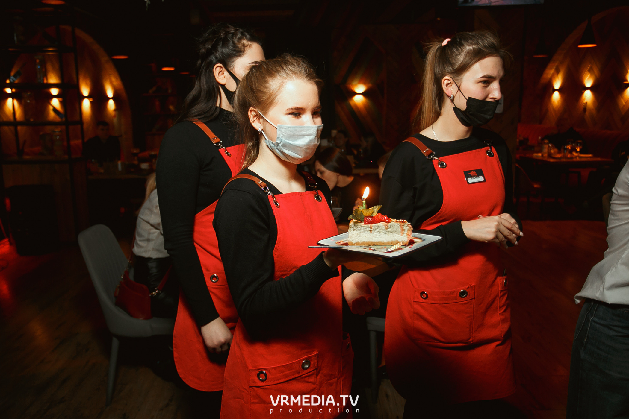 Крупным Планом в гриль-баре «Жара»