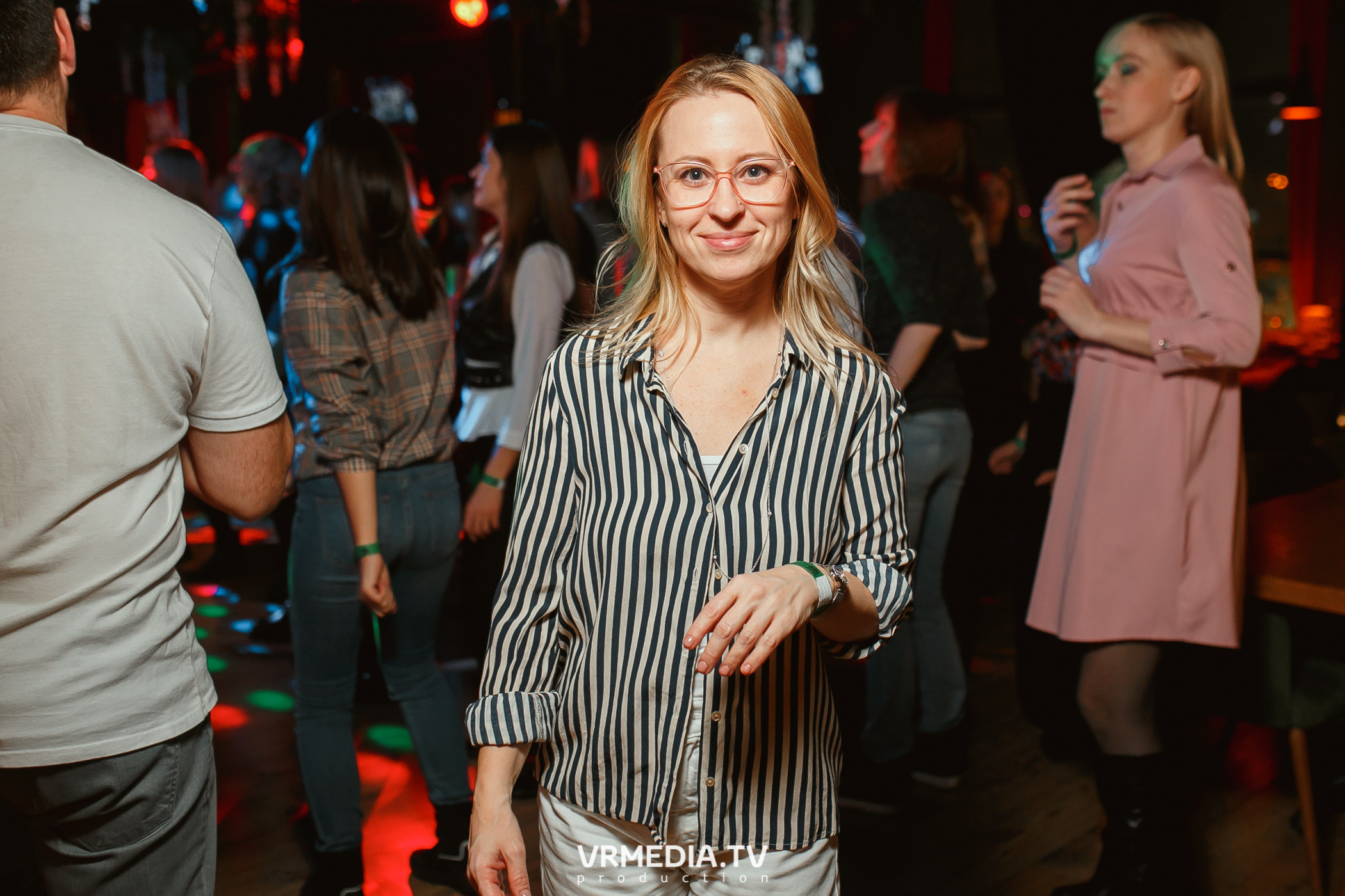 Крупным Планом в гриль-баре «Жара»