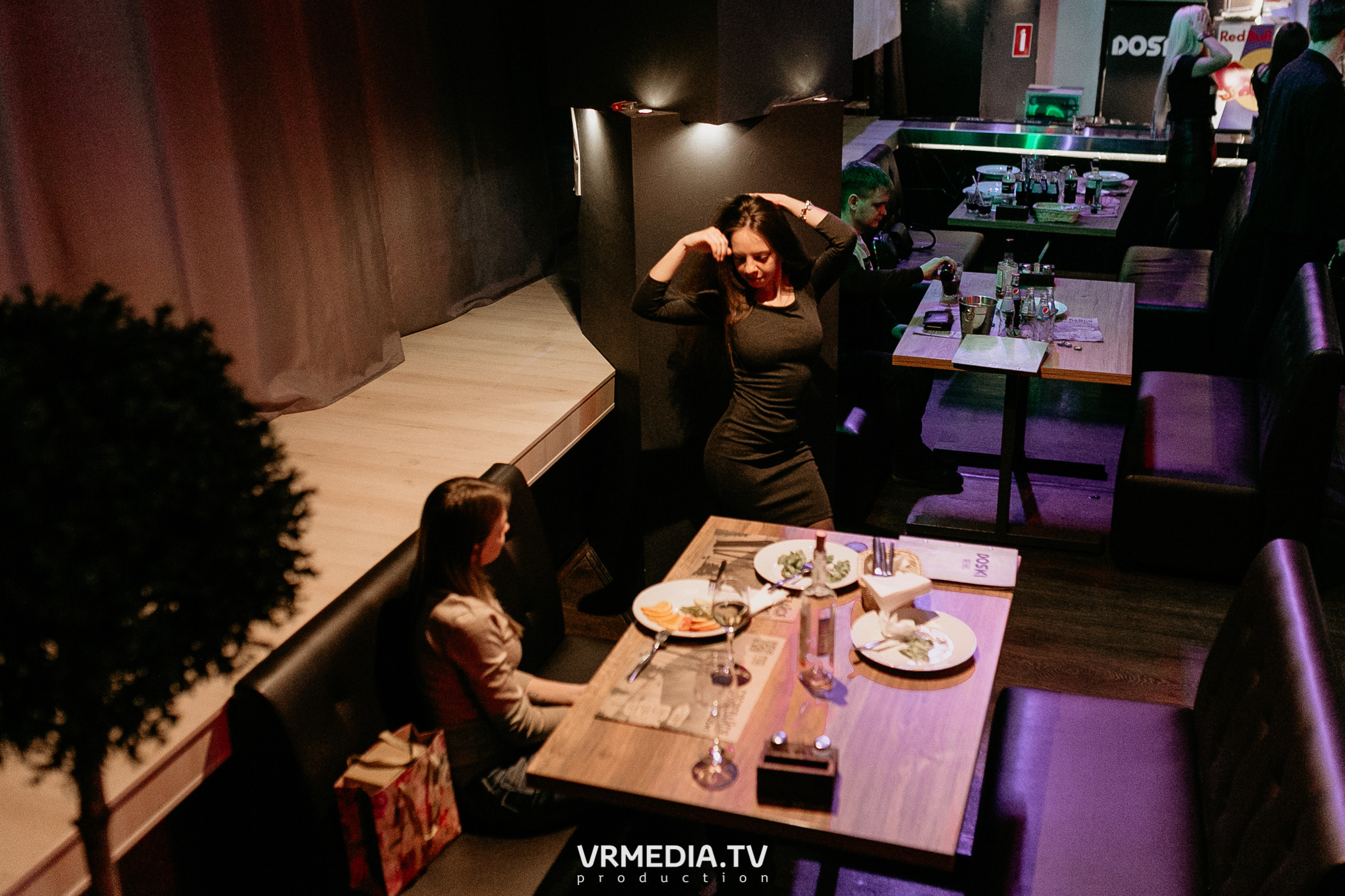 Выходные в баре «DOSKI»