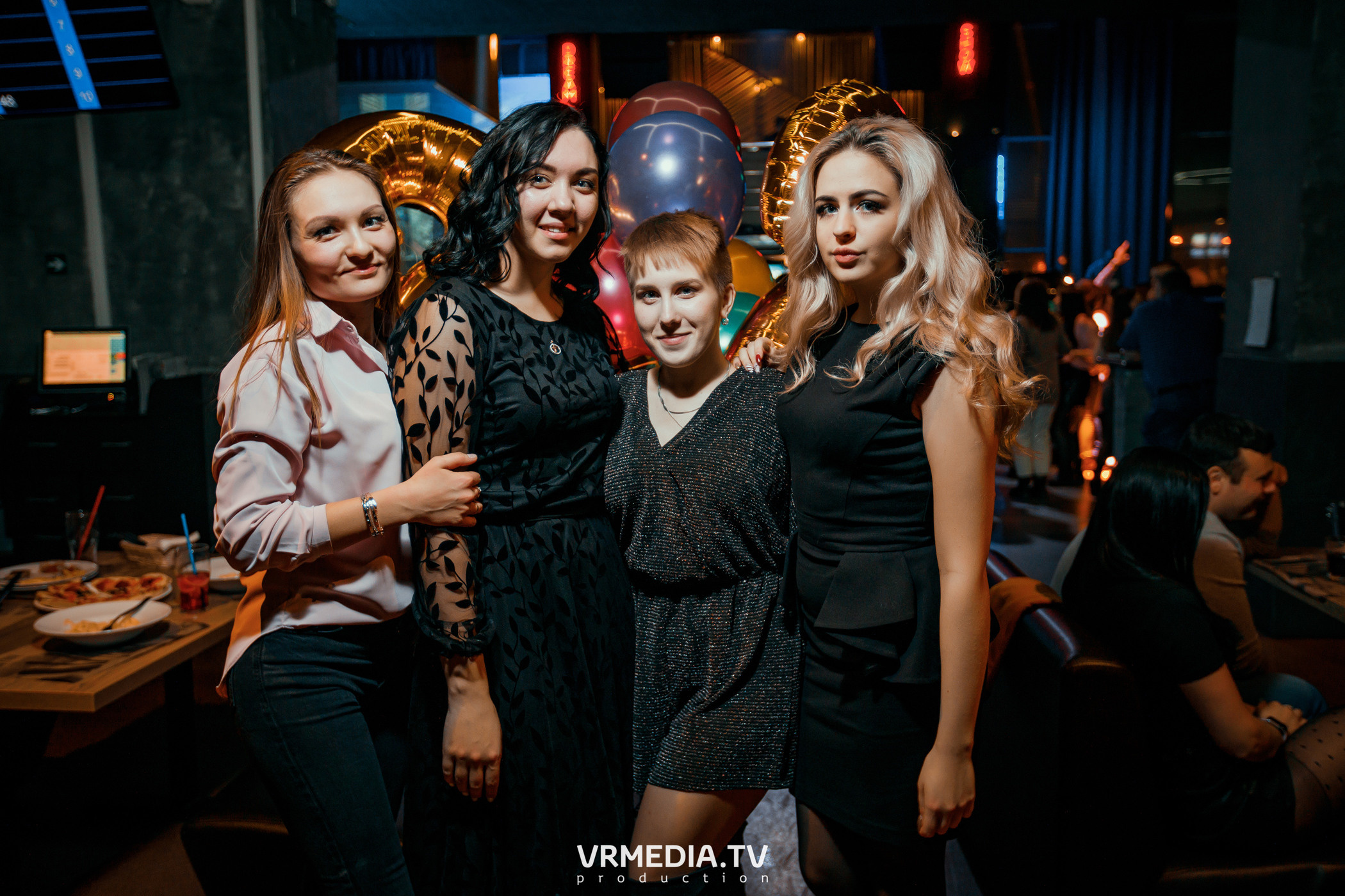 Выходные в баре «DOSKI»