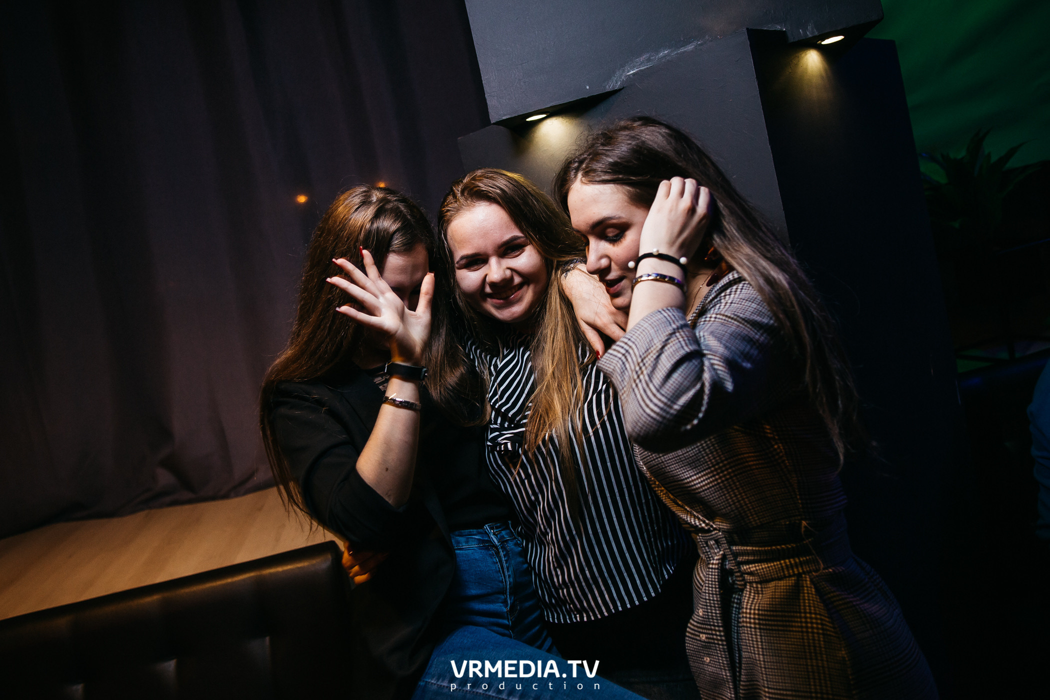 Выходные в баре «DOSKI»