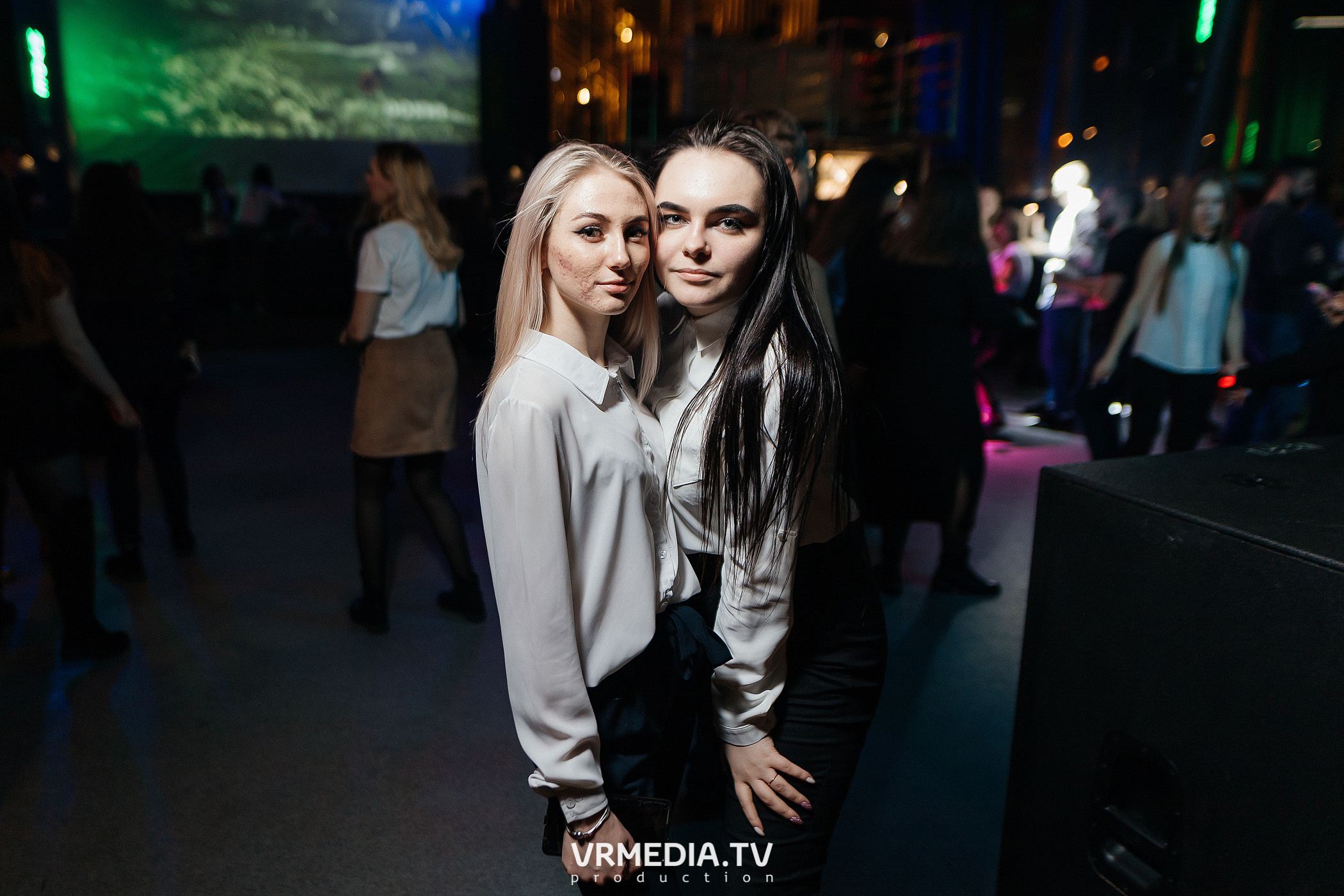 Выходные в баре «DOSKI»