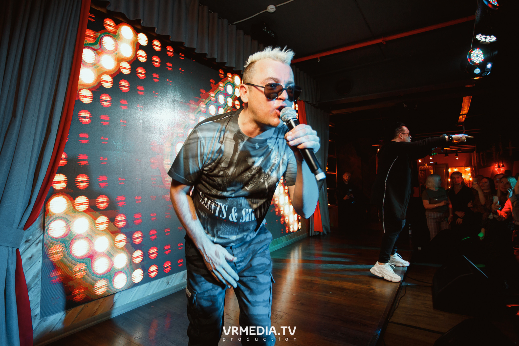 Концерт группы «Отпетые Мошенники» в гриль-баре «Жара»