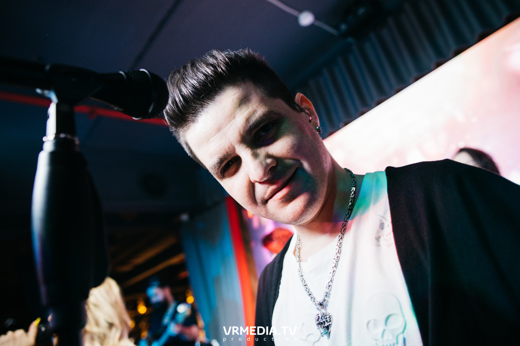 Мы русские в гриль-баре «Жара»