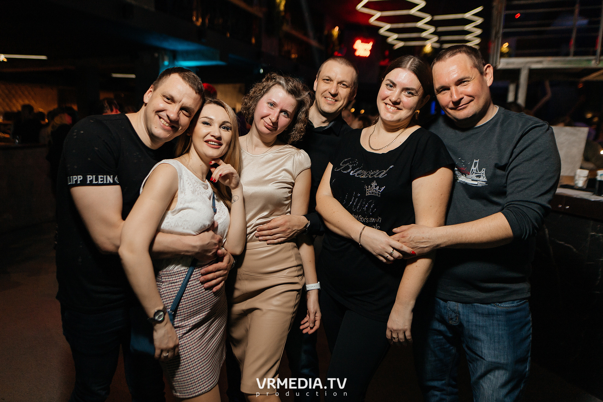 Выходные в баре «DOSKI»