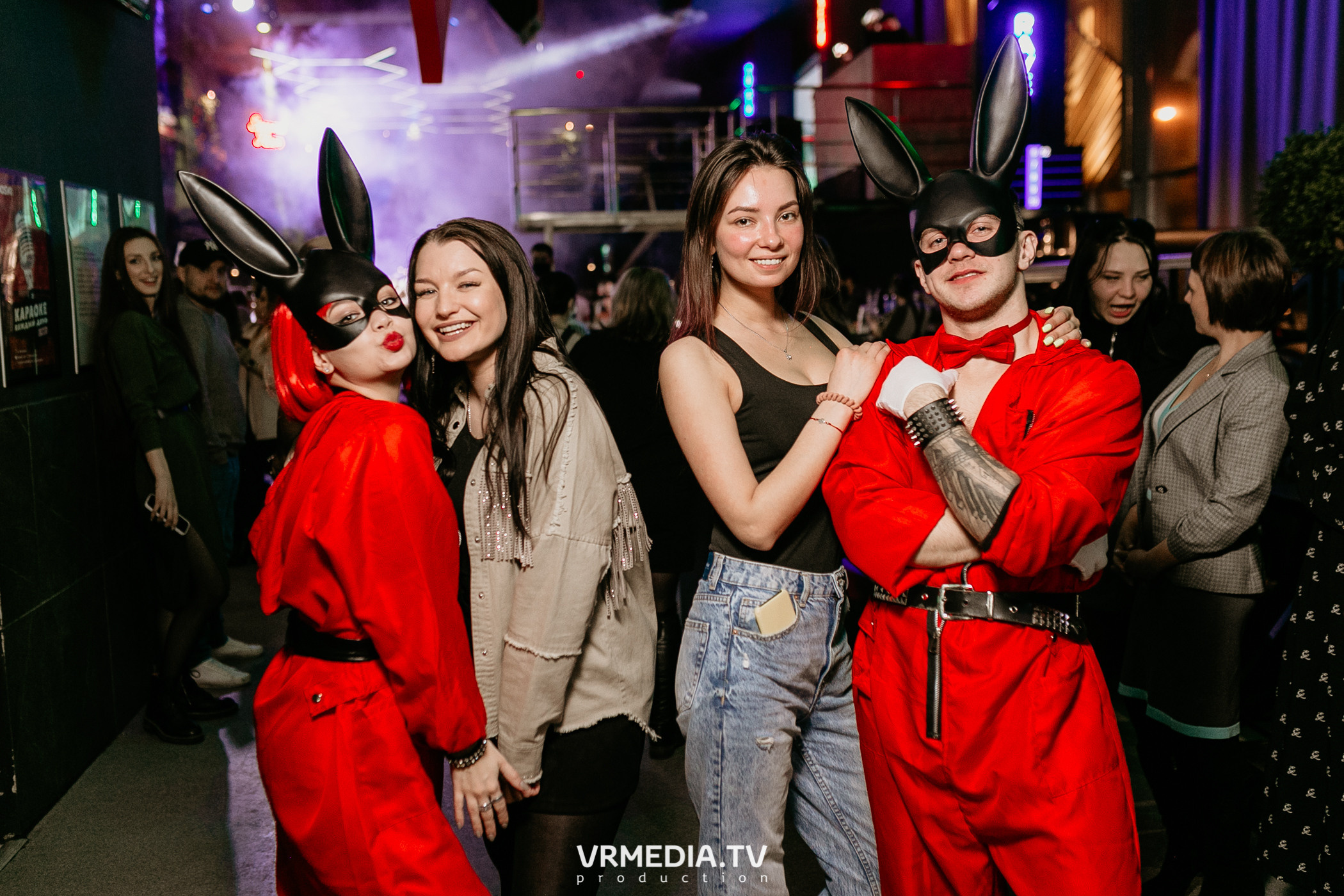 Выходные в баре «DOSKI»