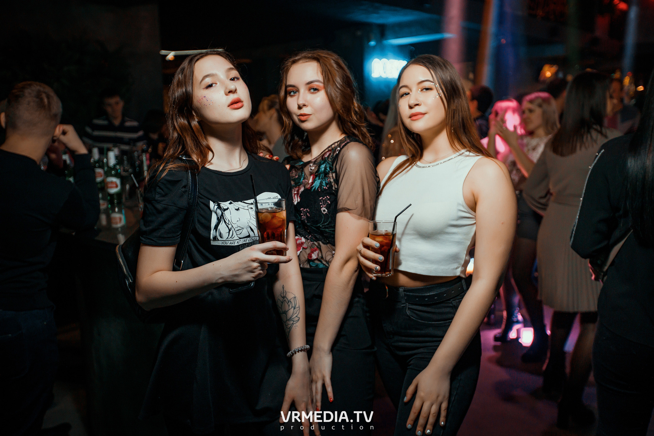 Выходные в баре «DOSKI»