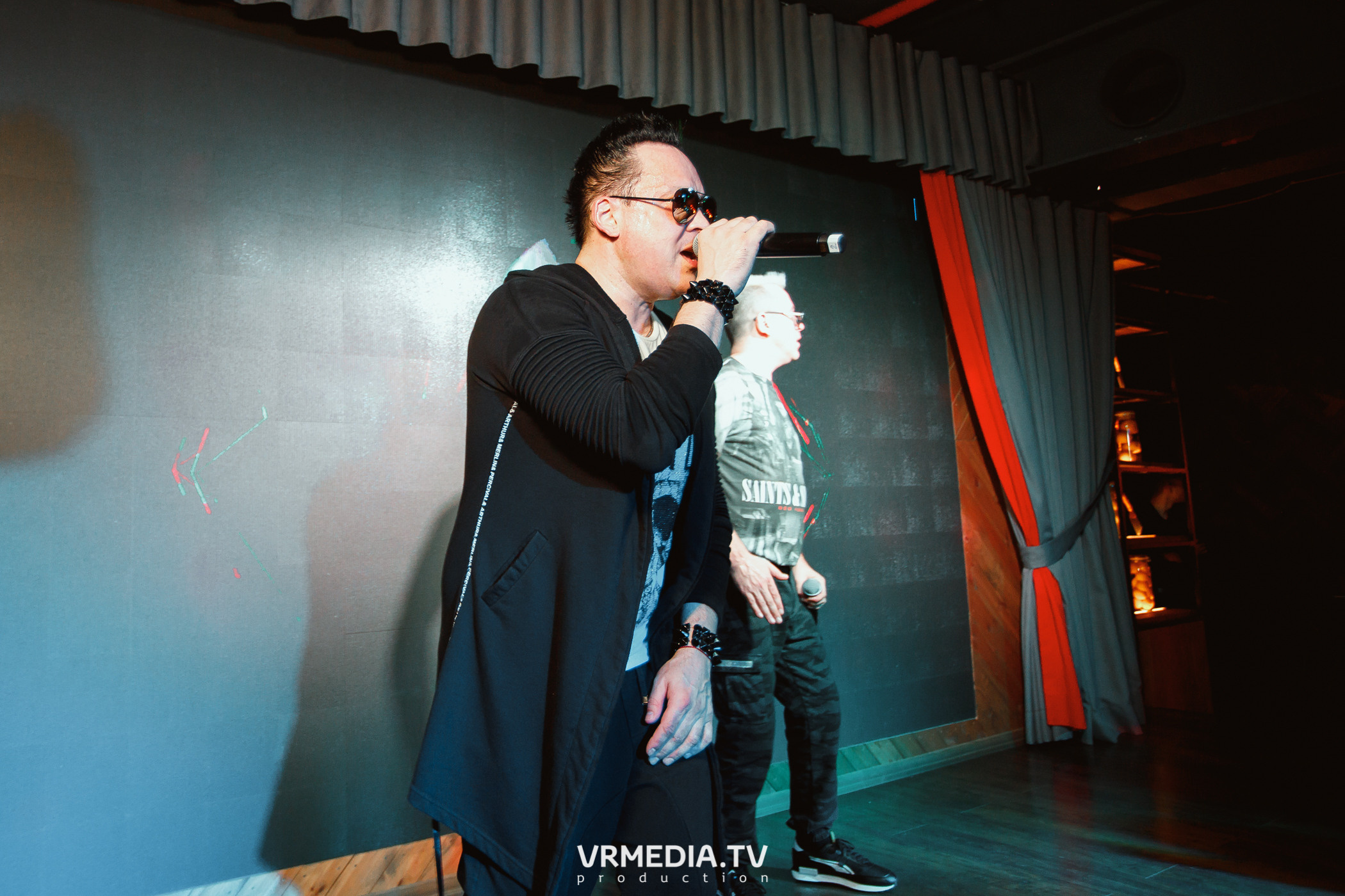 Концерт группы «Отпетые Мошенники» в гриль-баре «Жара»