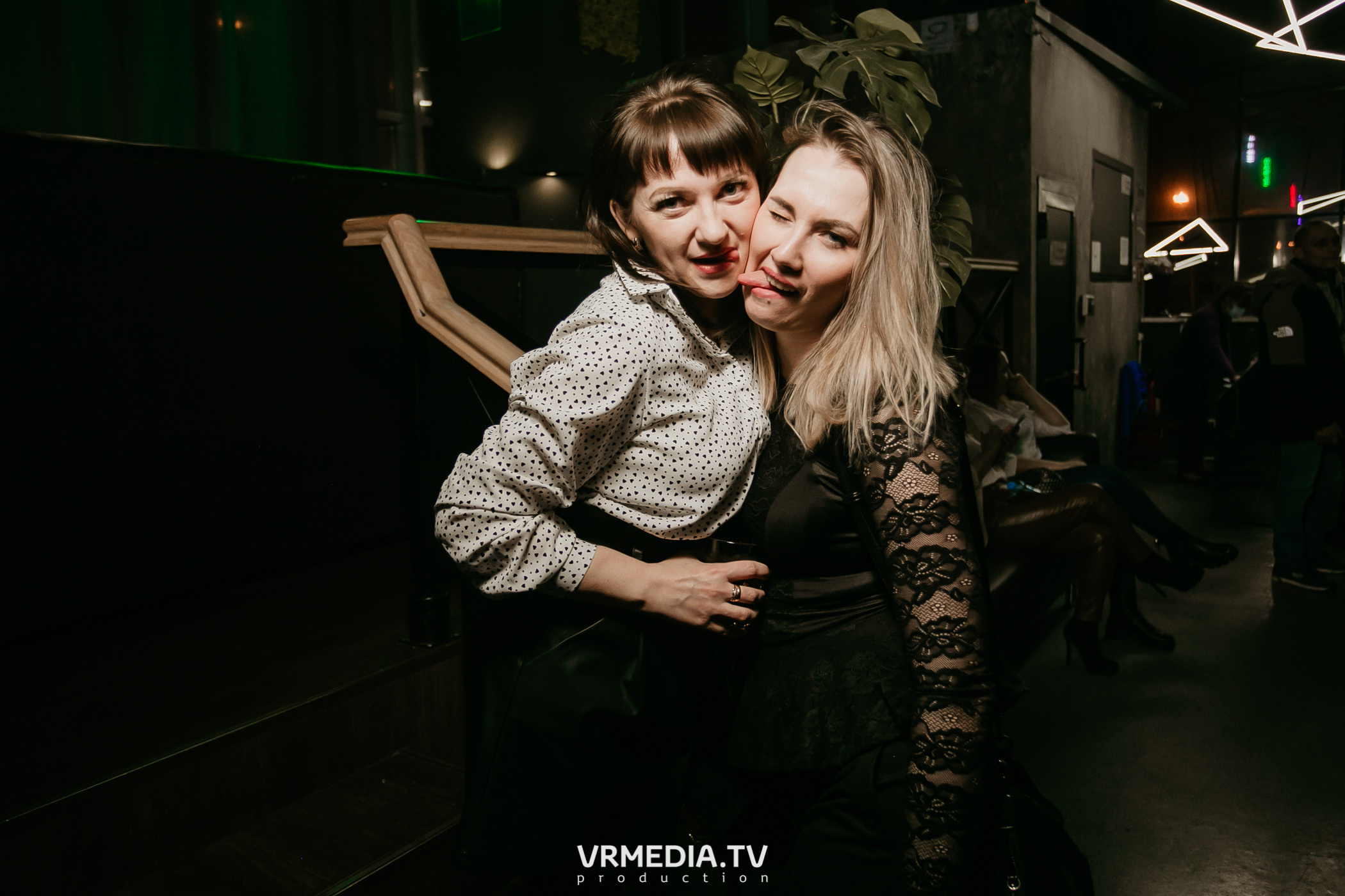 Выходные в баре «DOSKI»