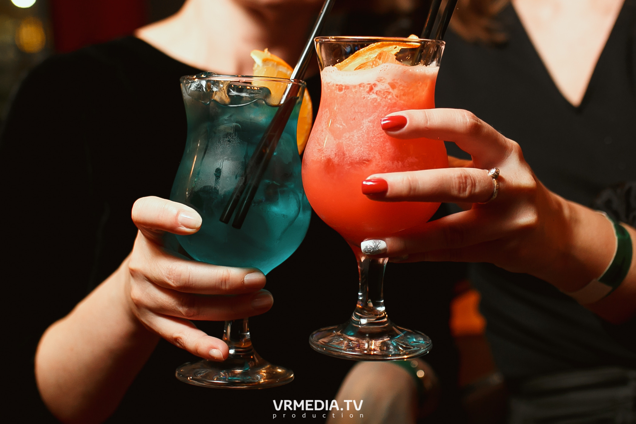 Крупным Планом в гриль-баре «Жара»