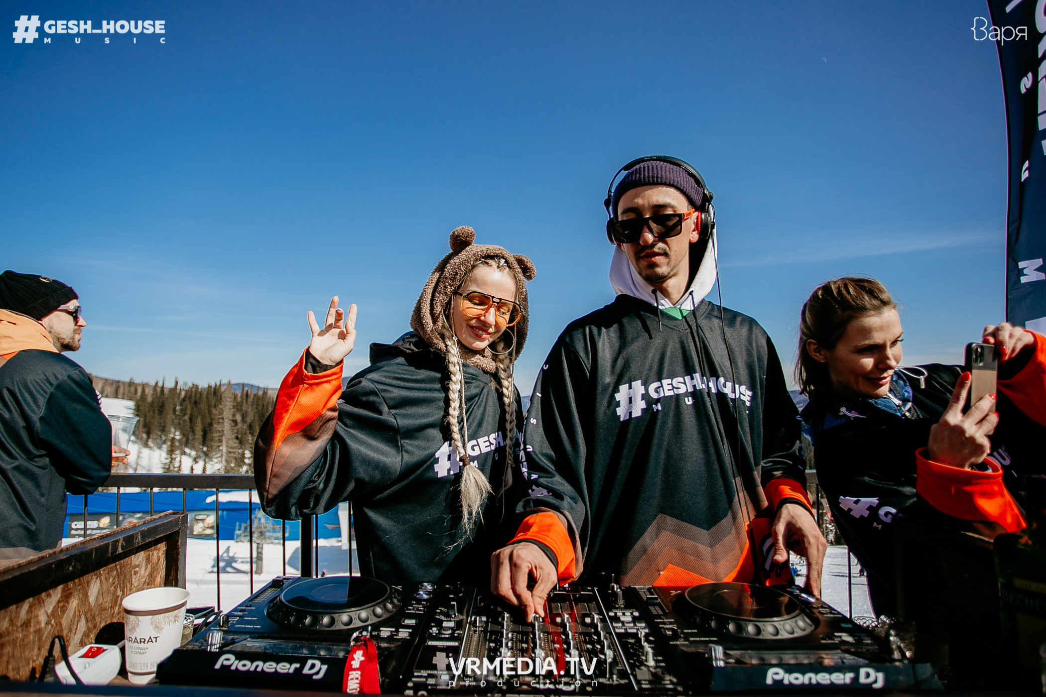 GESH HOUSE MUSIC в ВАРЯ бар