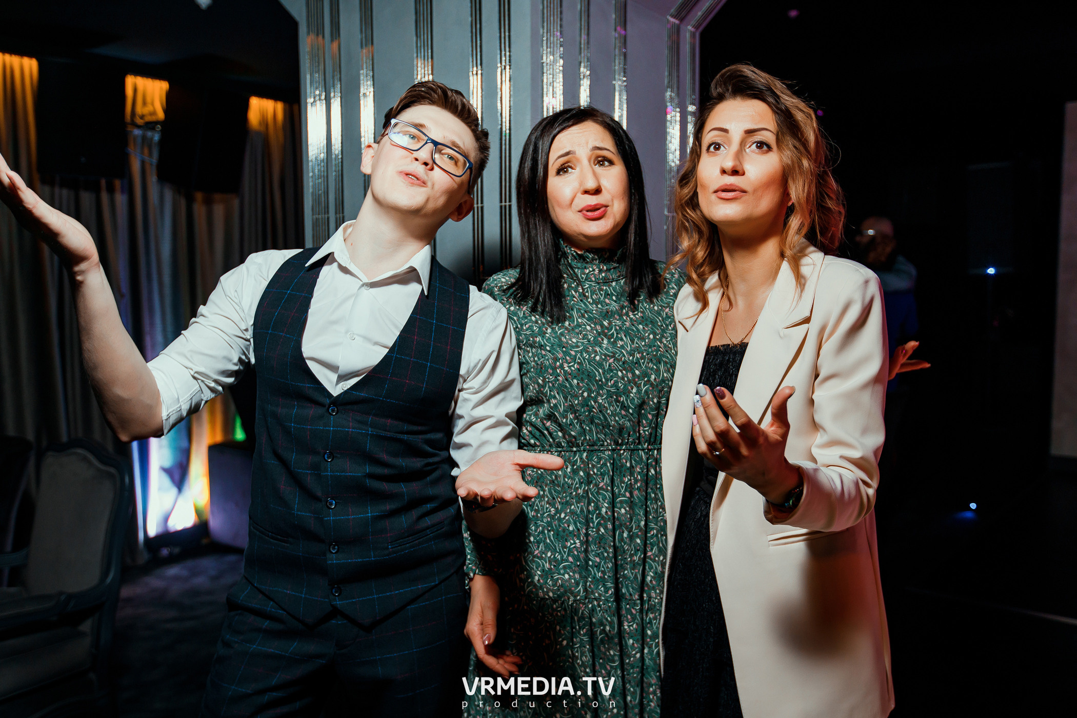 Women’s weekend в караоке «Volna»