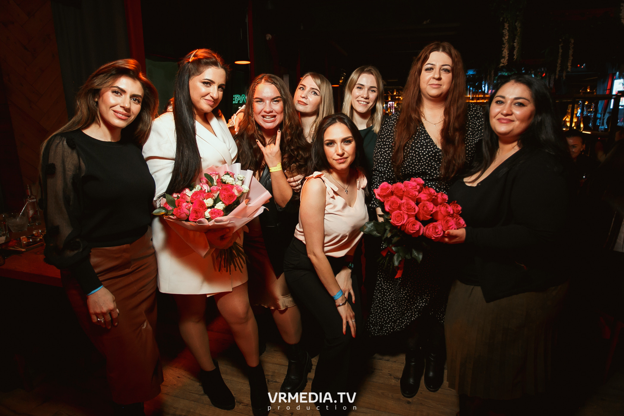 Алые Паруса в гриль-баре «Жара»