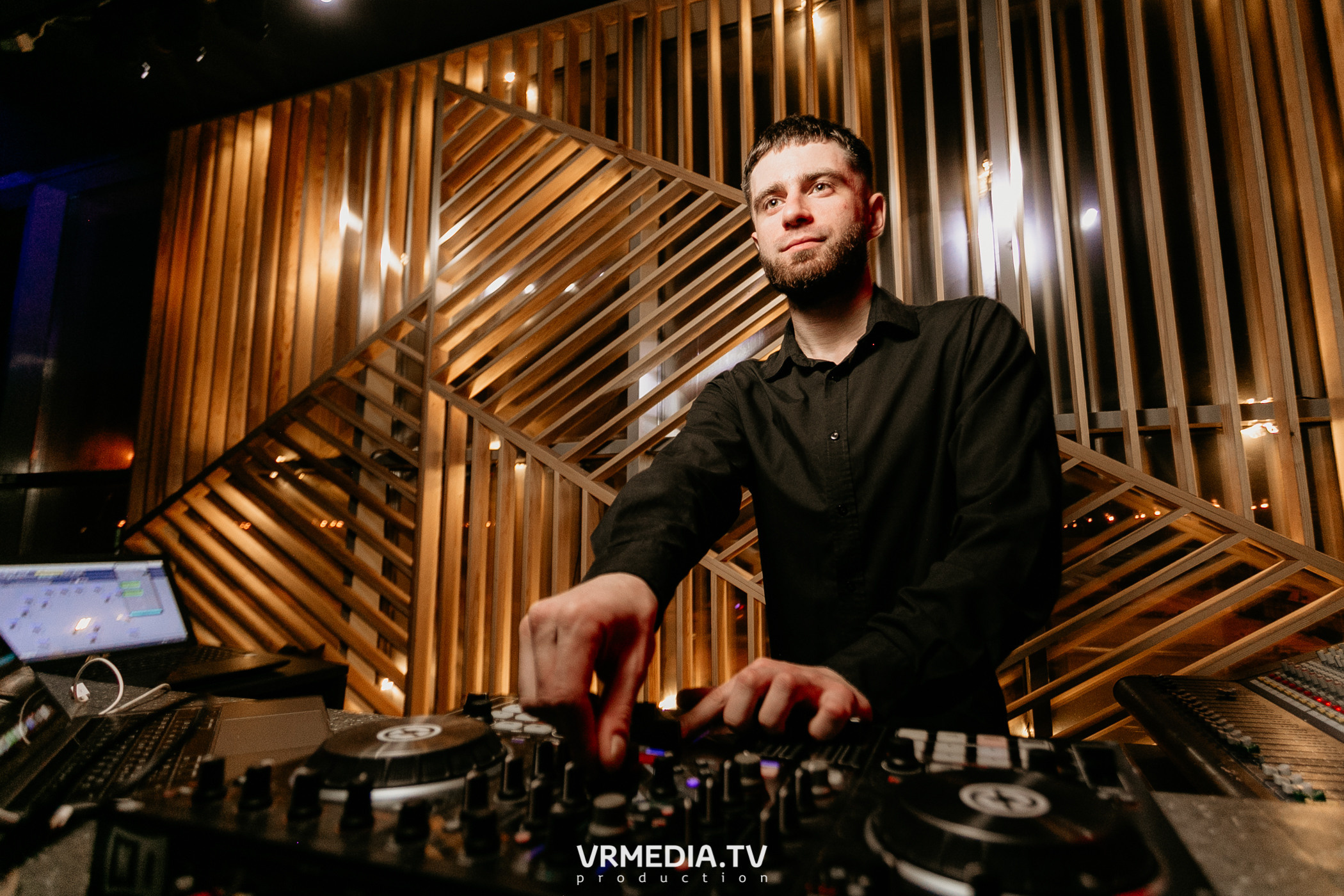 Выходные в баре «DOSKI»