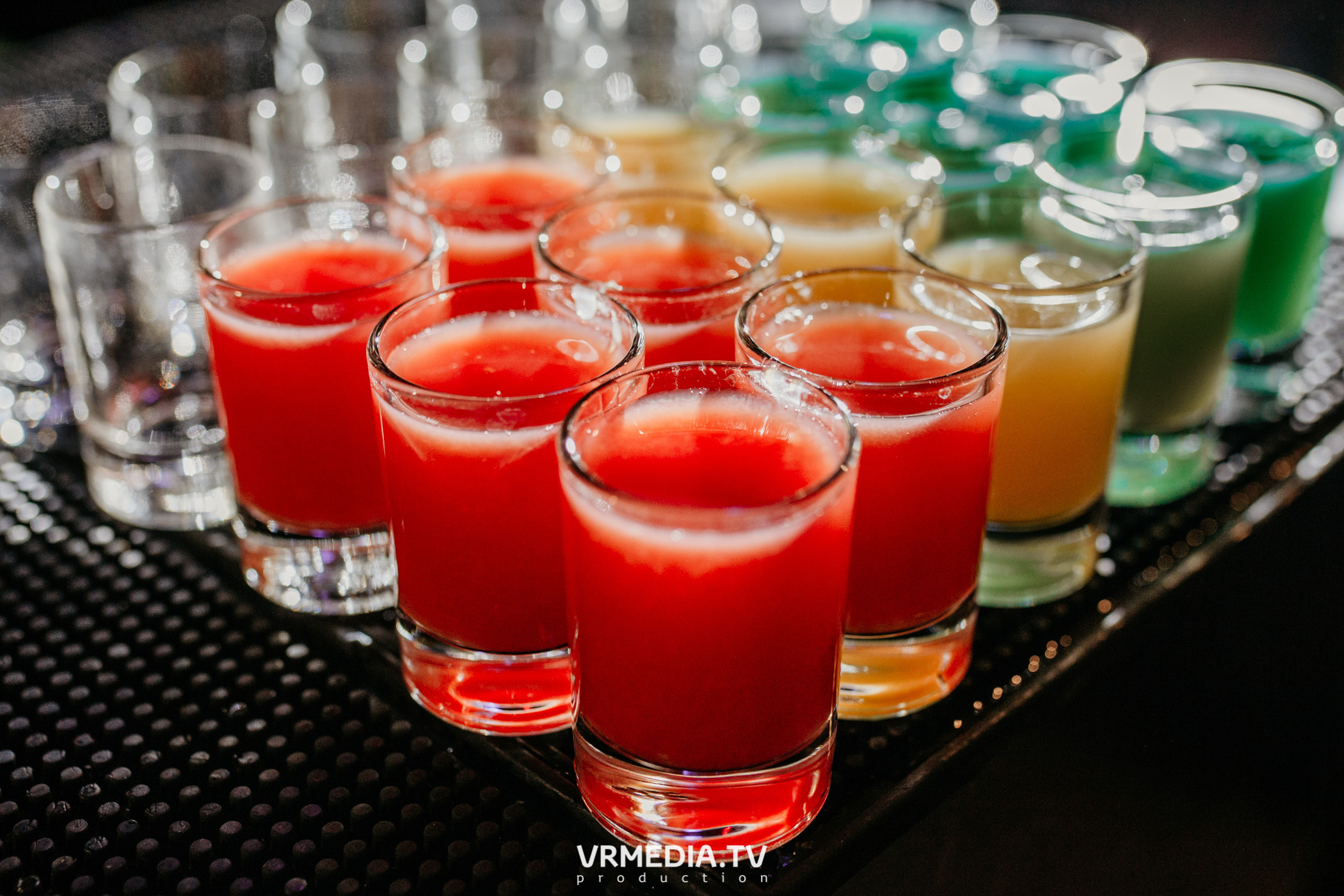 Выходные в баре «DOSKI»