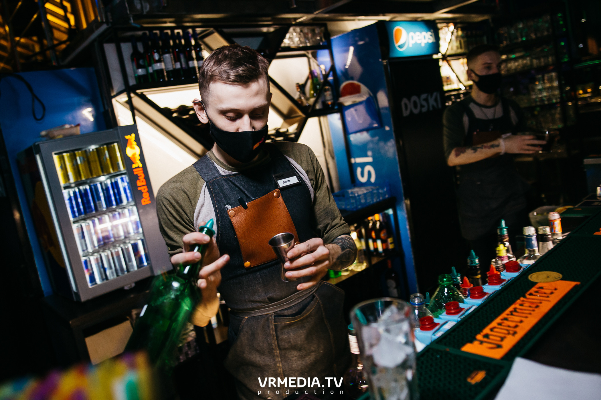 Выходные в баре «DOSKI»