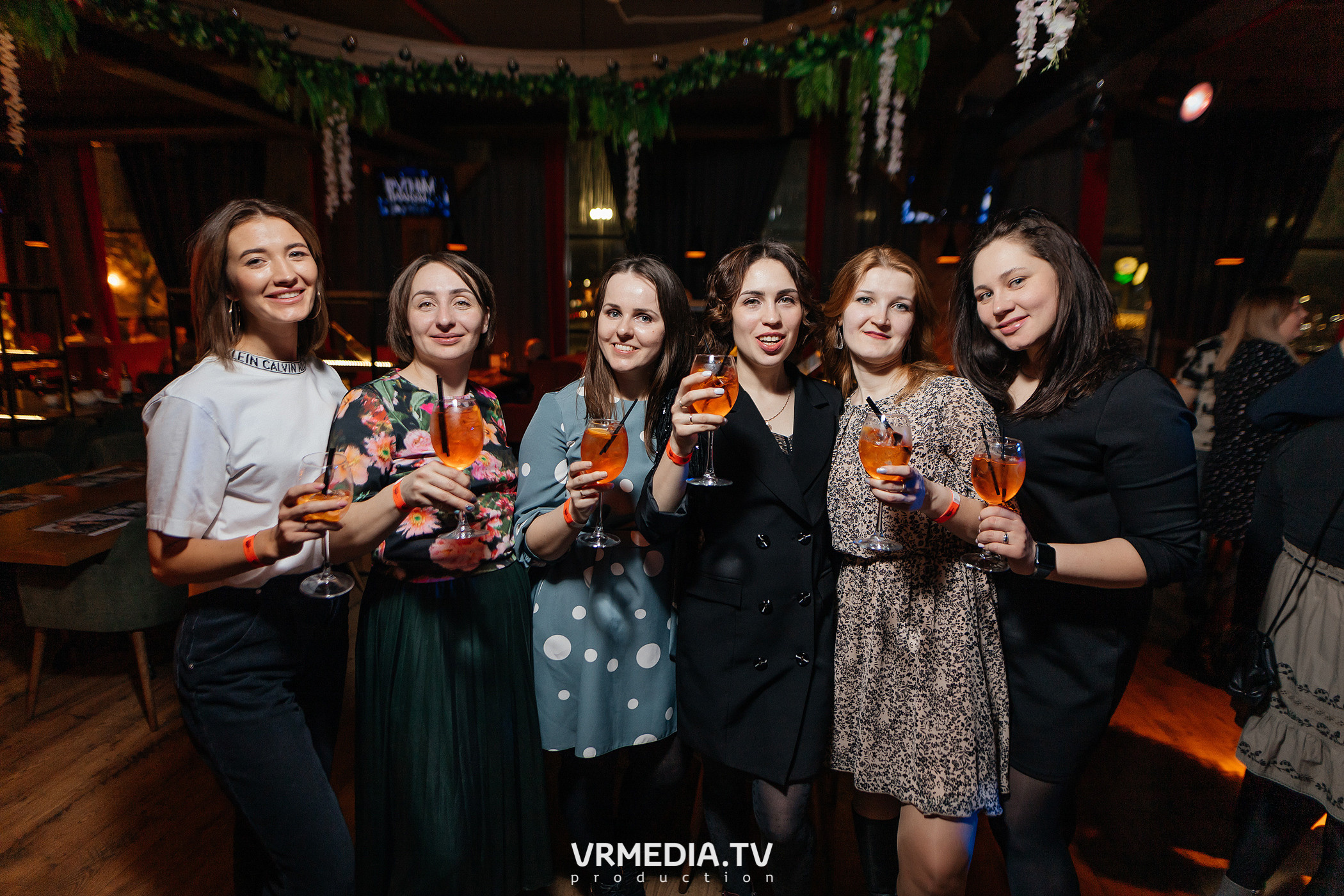 Крупным Планов в гриль-баре «Жара»