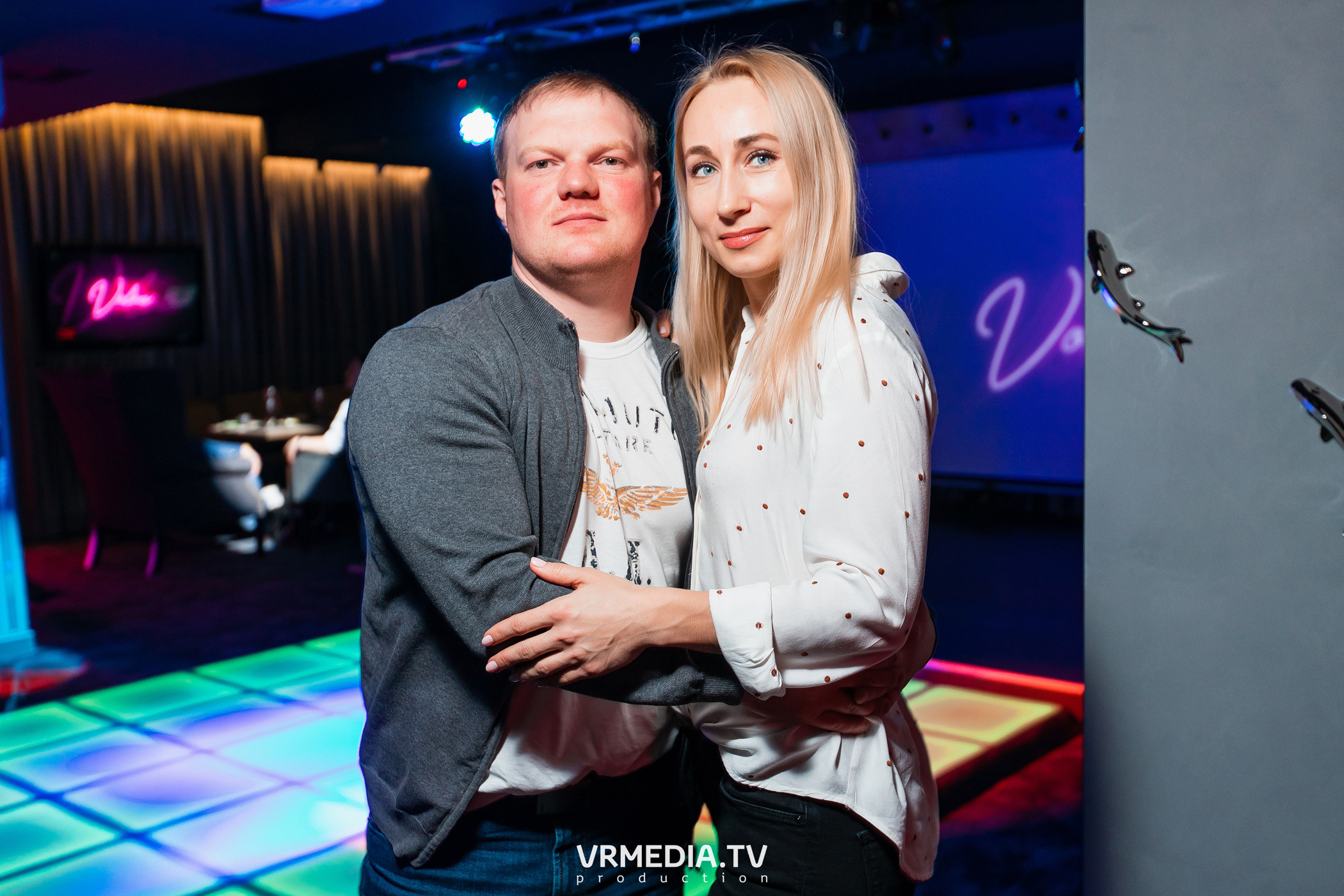 Выходные в караоке «Volna»