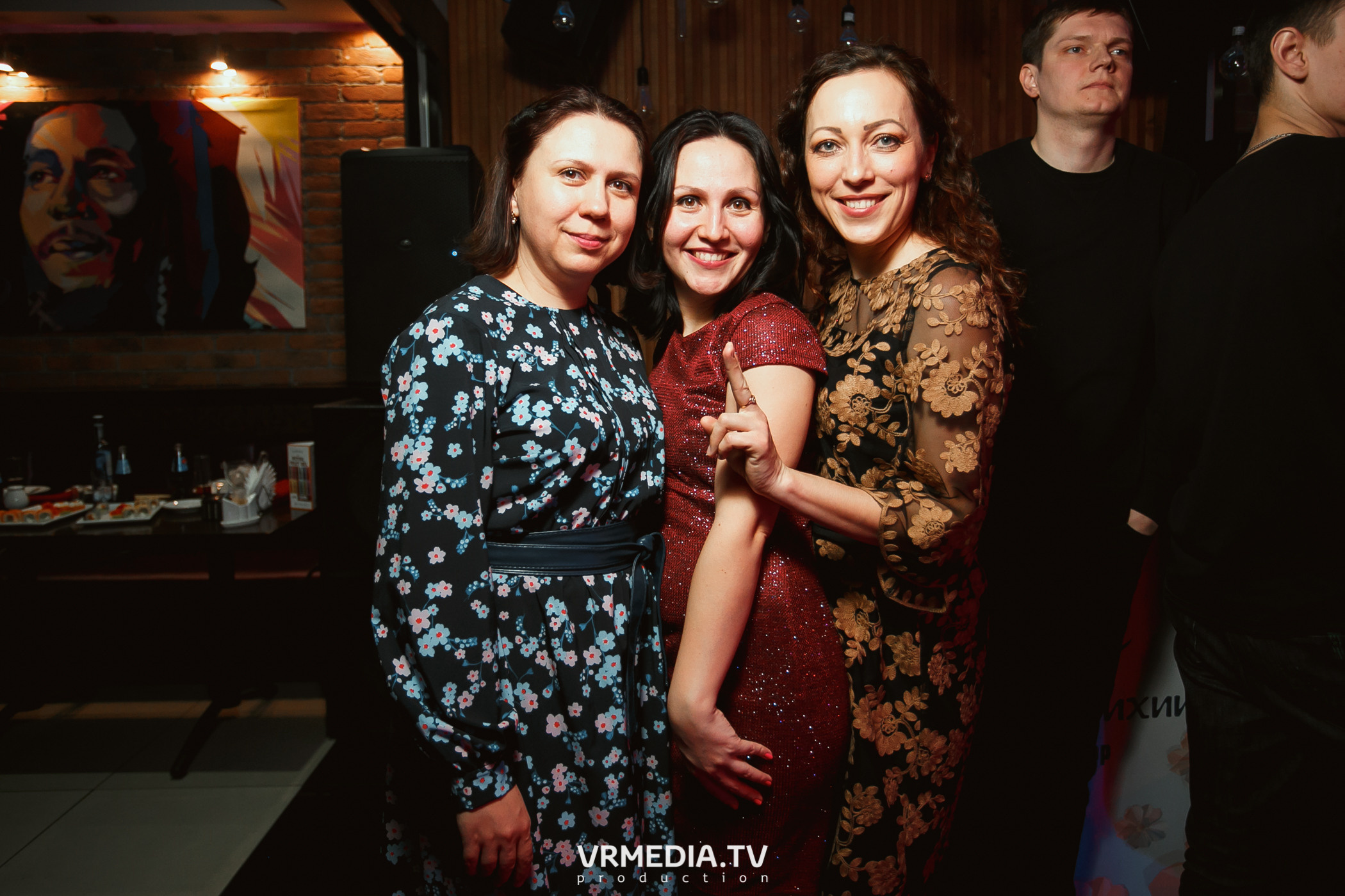 Международный женский день в караоке-баре «Четыре стихии»