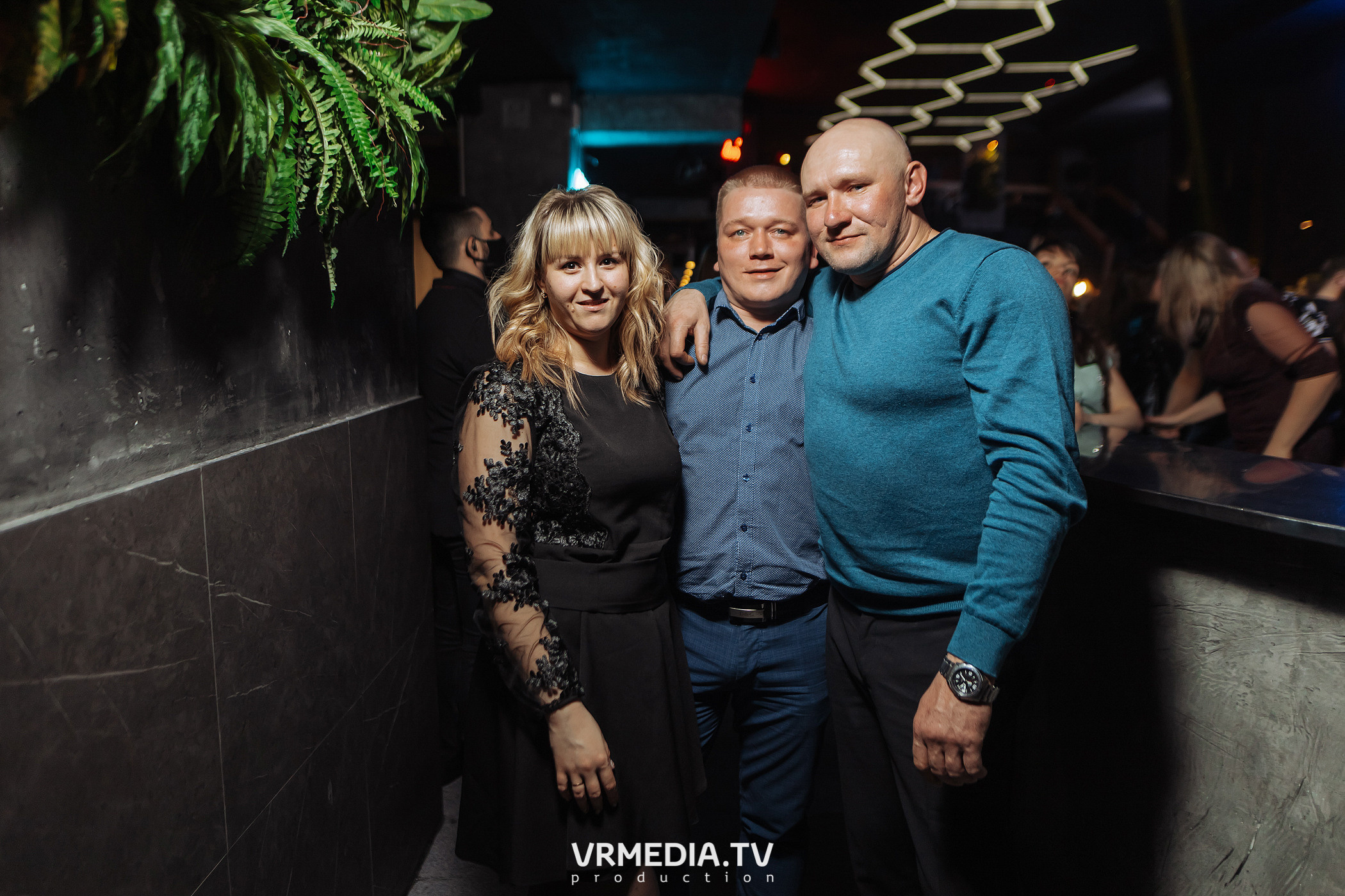 Выходные в баре «DOSKI»