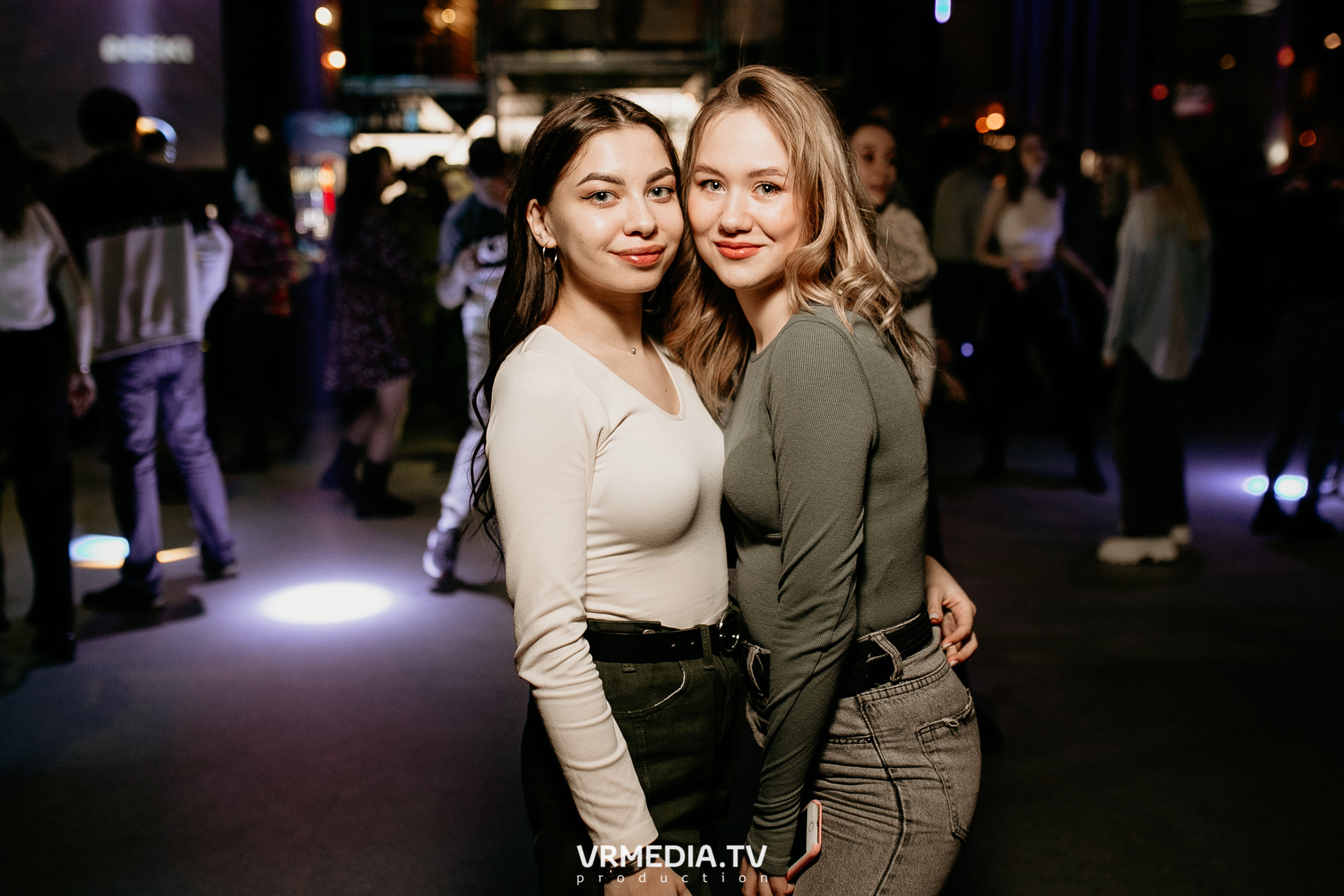 Выходные в баре «DOSKI»