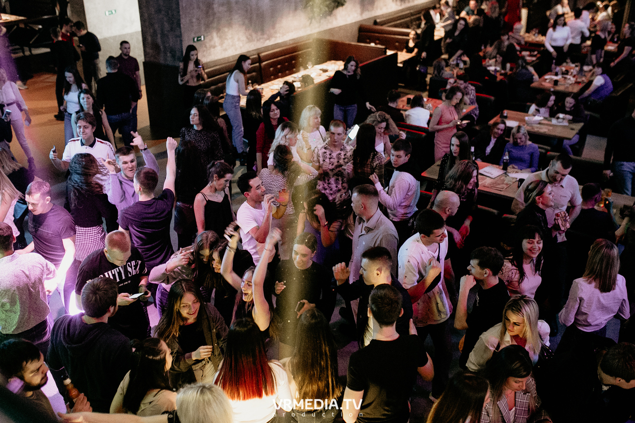 Выходные в баре «DOSKI»