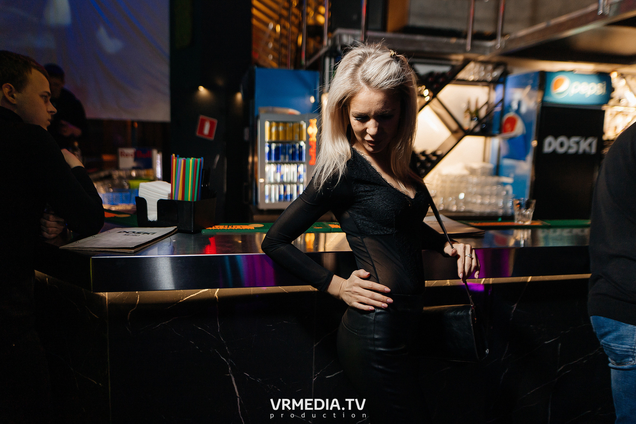 Выходные в баре «DOSKI»