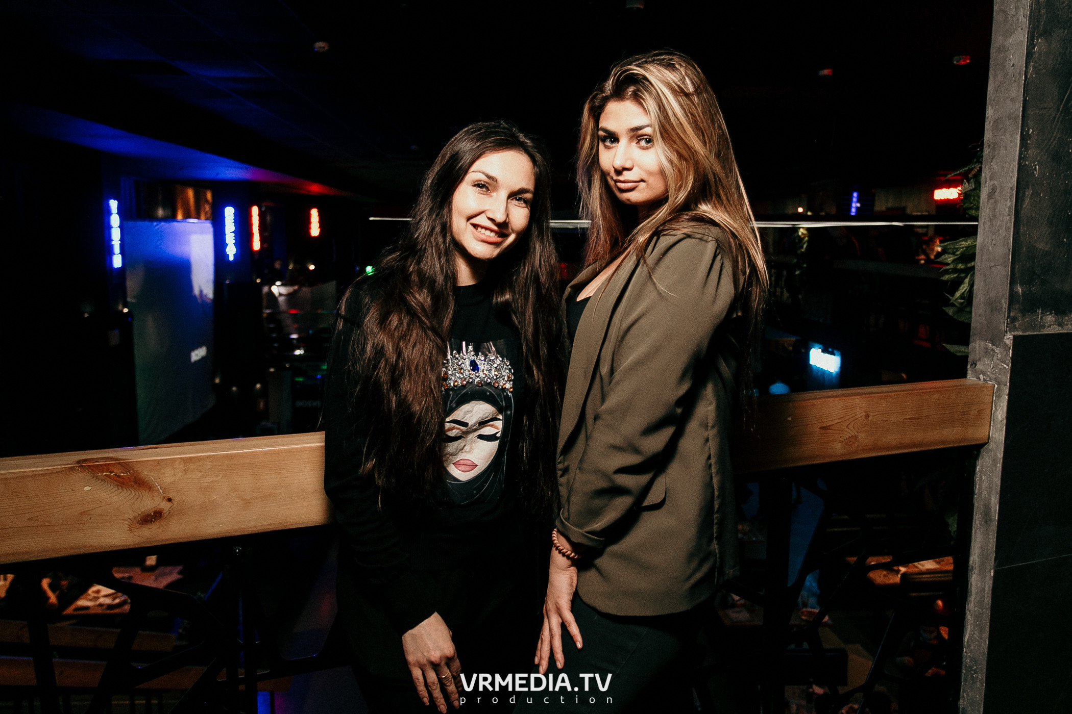 Выходные в баре «DOSKI»