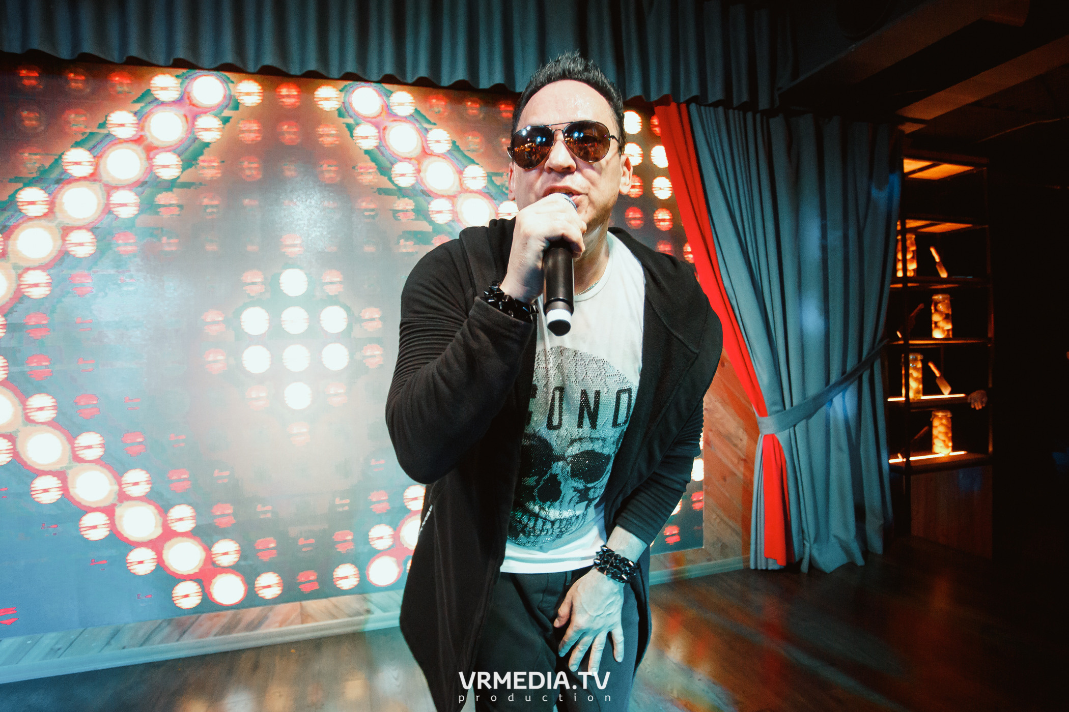 Концерт группы «Отпетые Мошенники» в гриль-баре «Жара»