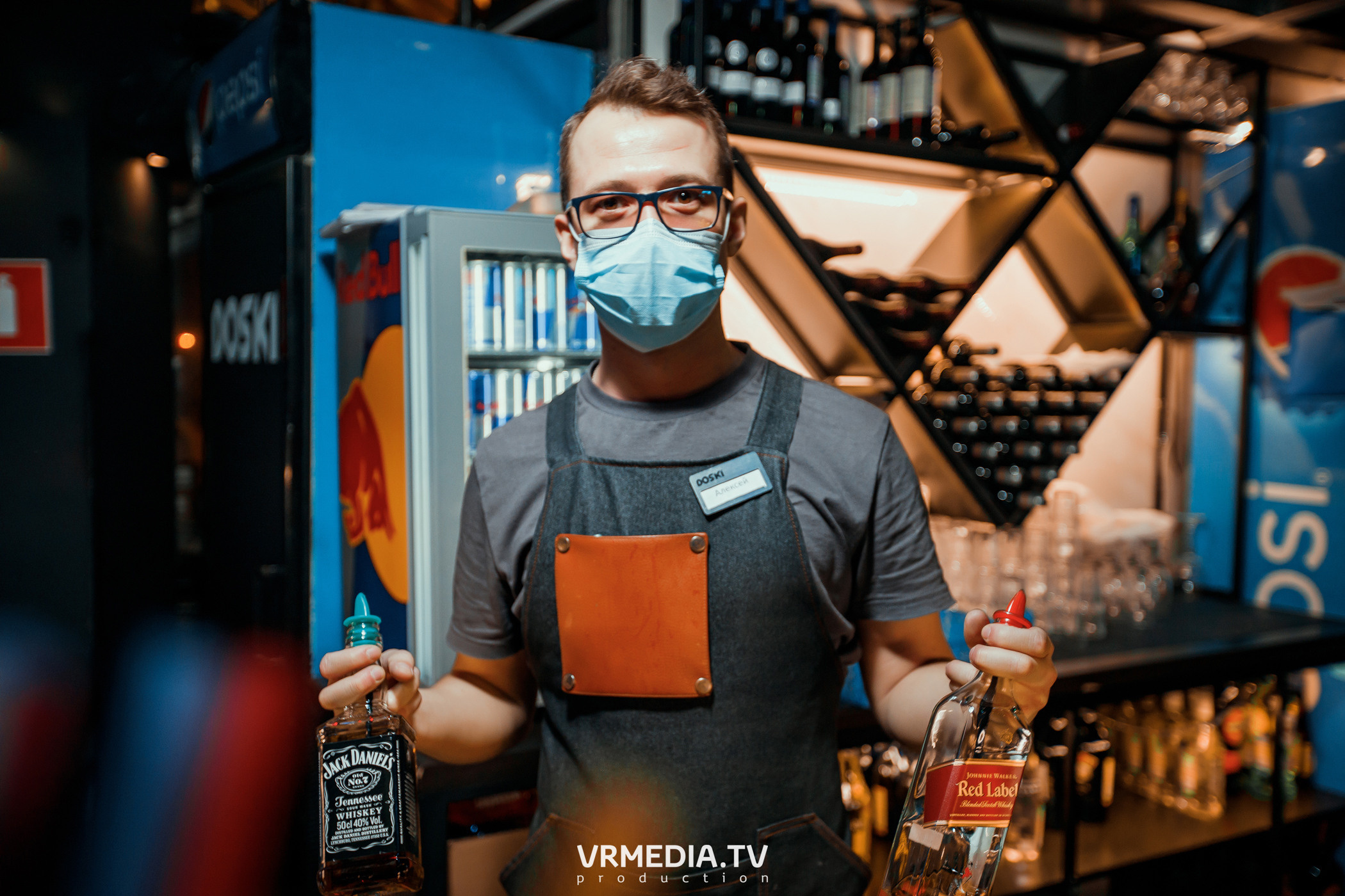 Выходные в баре «DOSKI»