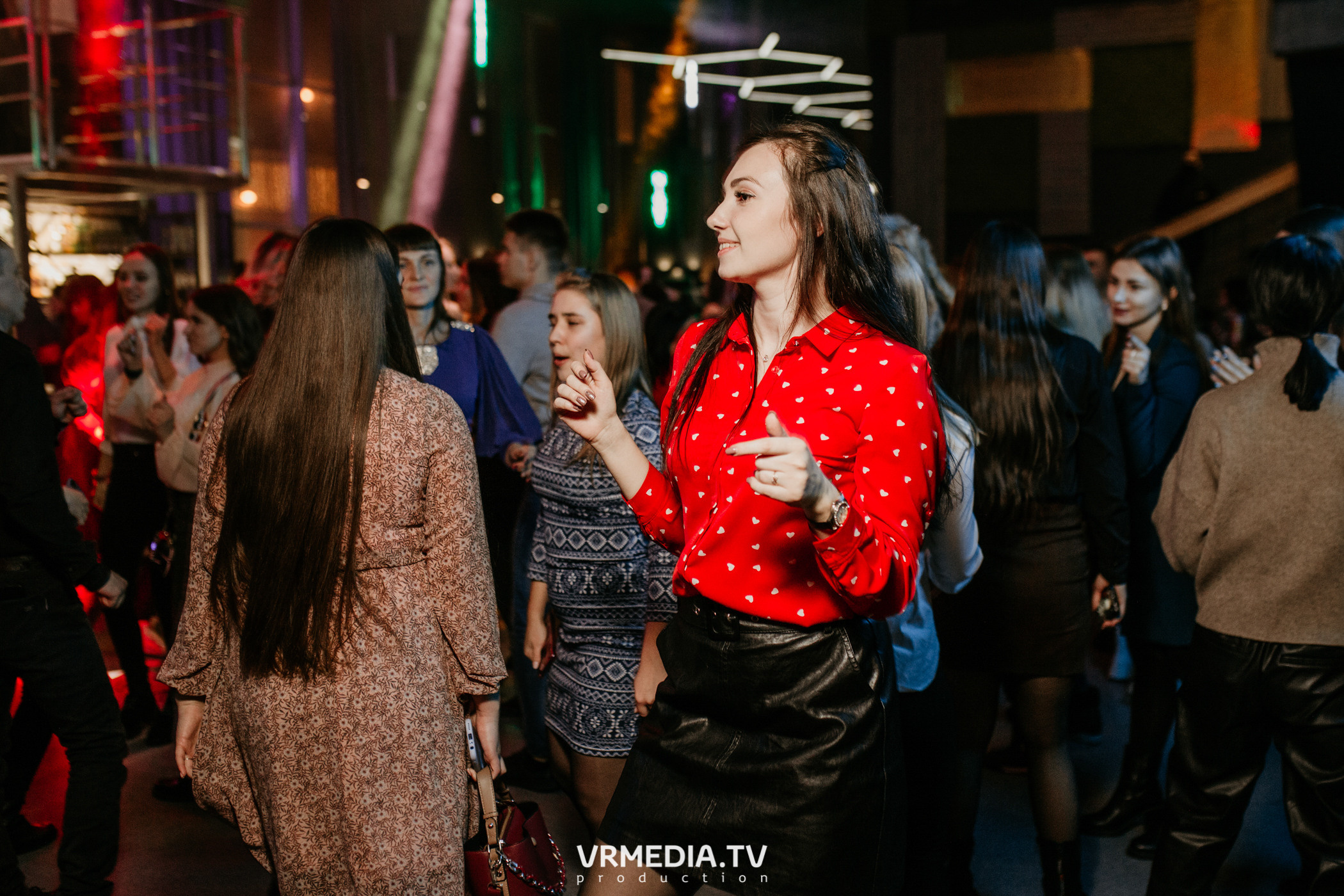 Выходные в баре «DOSKI»