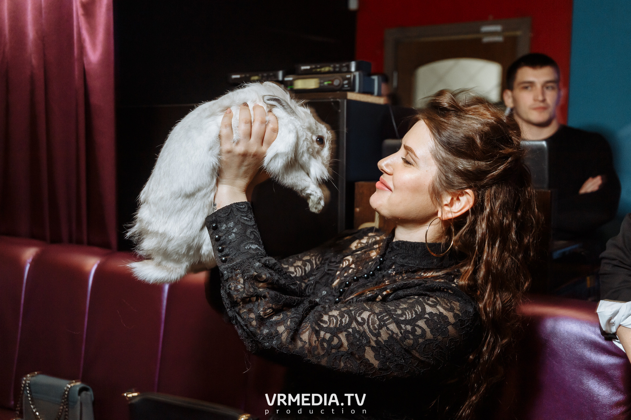 Международный женский день в караоке-баре «Четыре стихии»