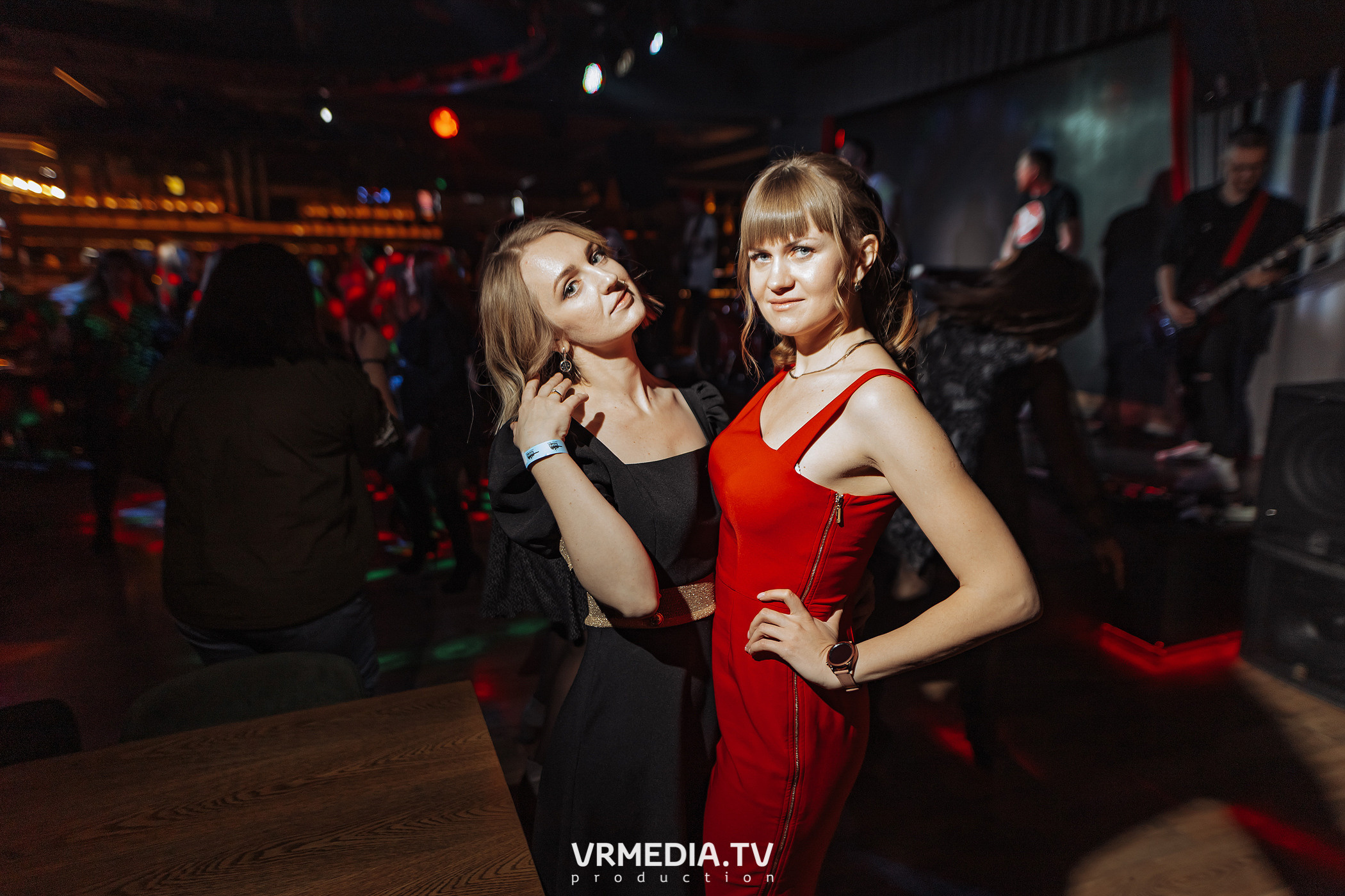 Алые Паруса в гриль-баре «Жара»