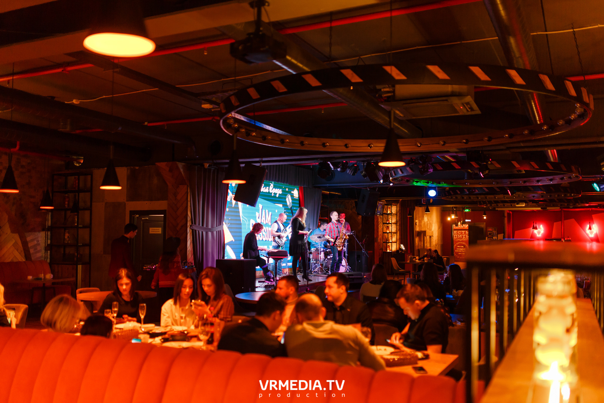 Джазовая среда. JAM SESSION