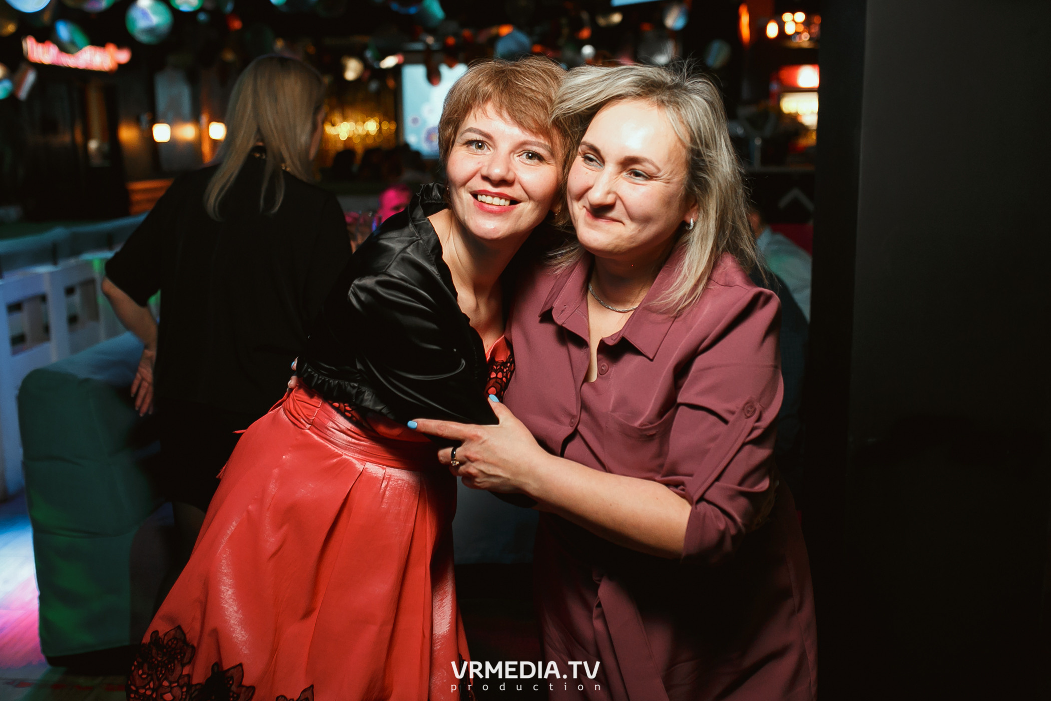 Международный женский день в караоке «Mimo Not»