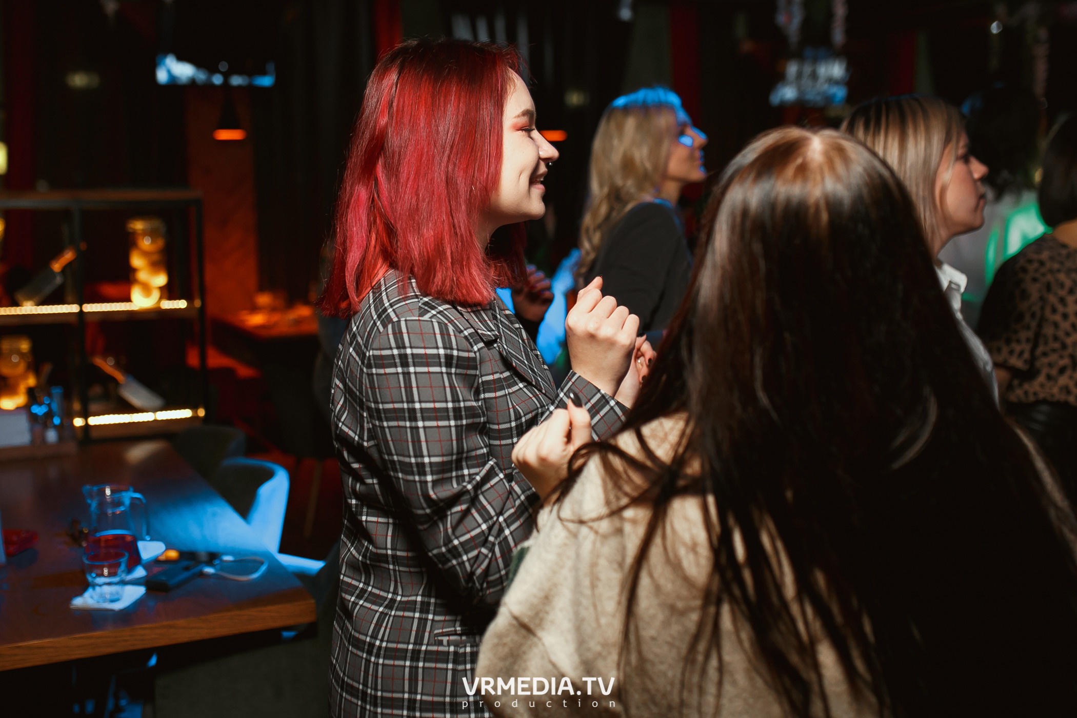 Крупным Планом в гриль-баре «Жара»