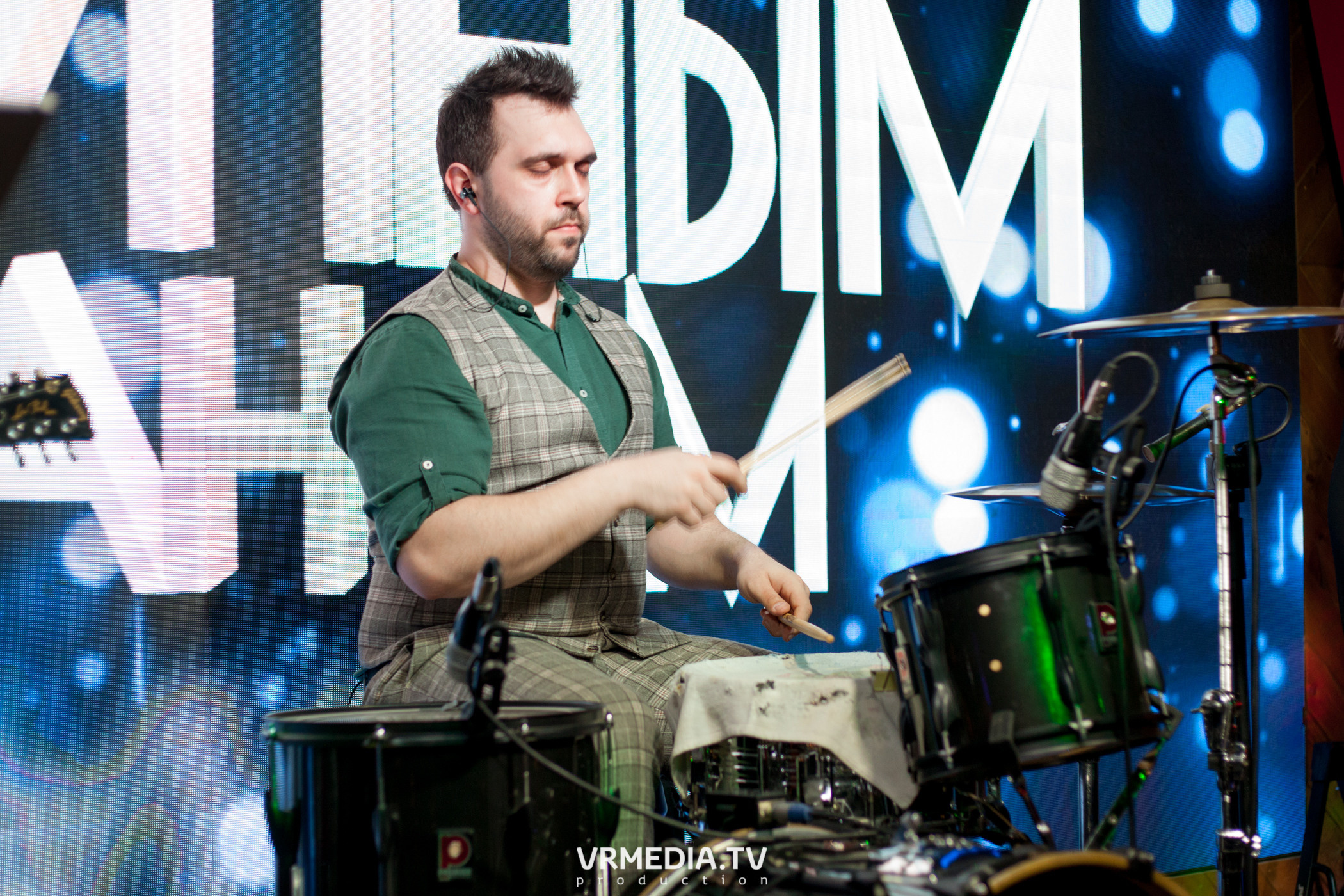 Крупным Планом в гриль-баре «Жара»