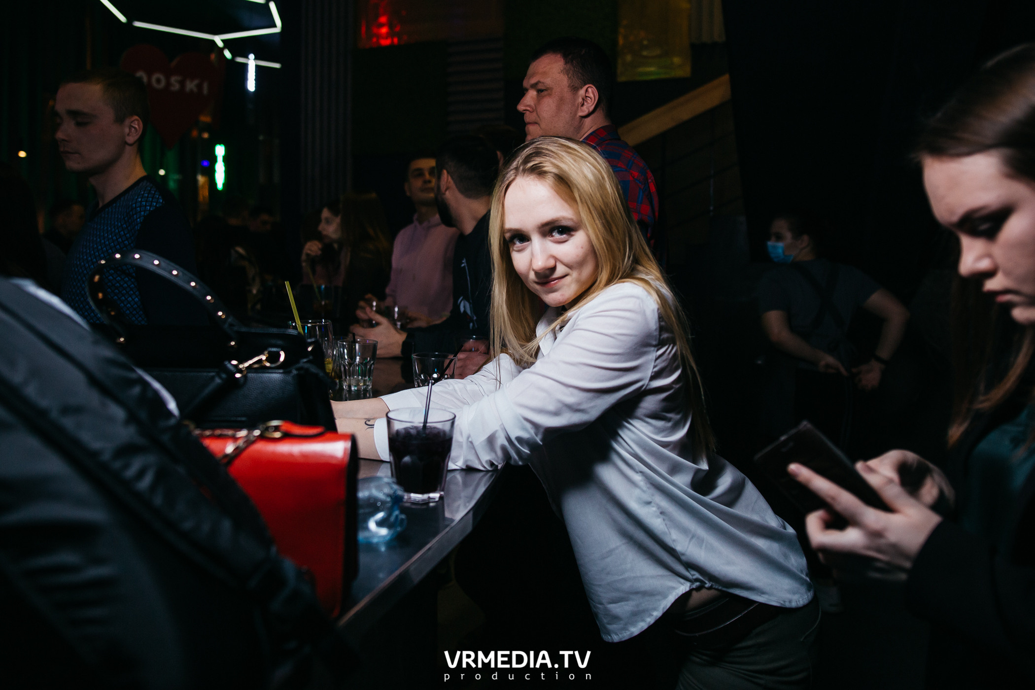 Выходные в баре «DOSKI»