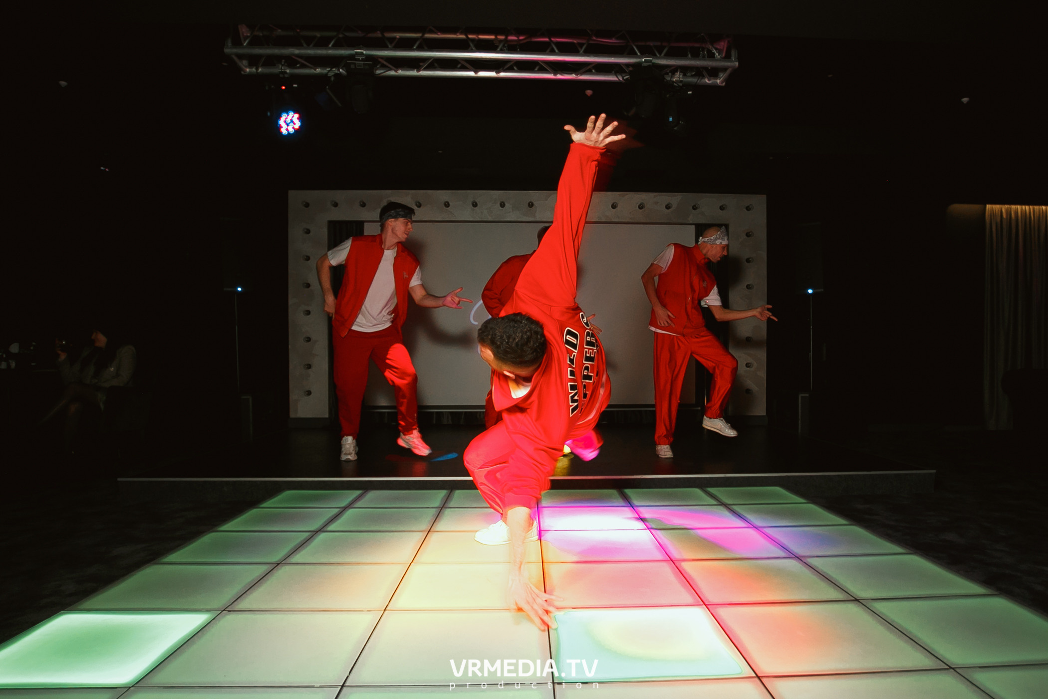 Women’s weekend в караоке «Volna»