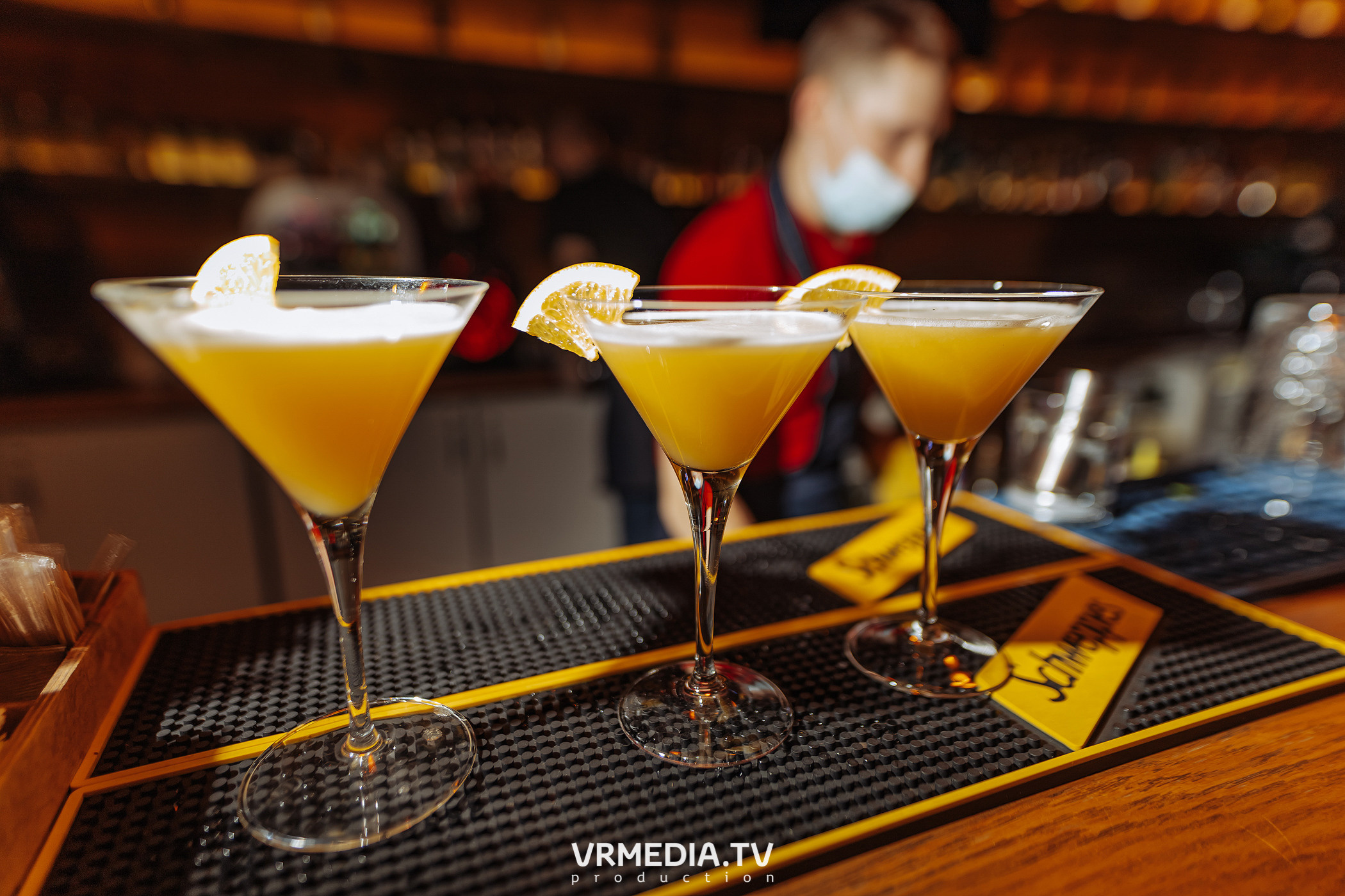 Алые Паруса в гриль-баре «Жара»