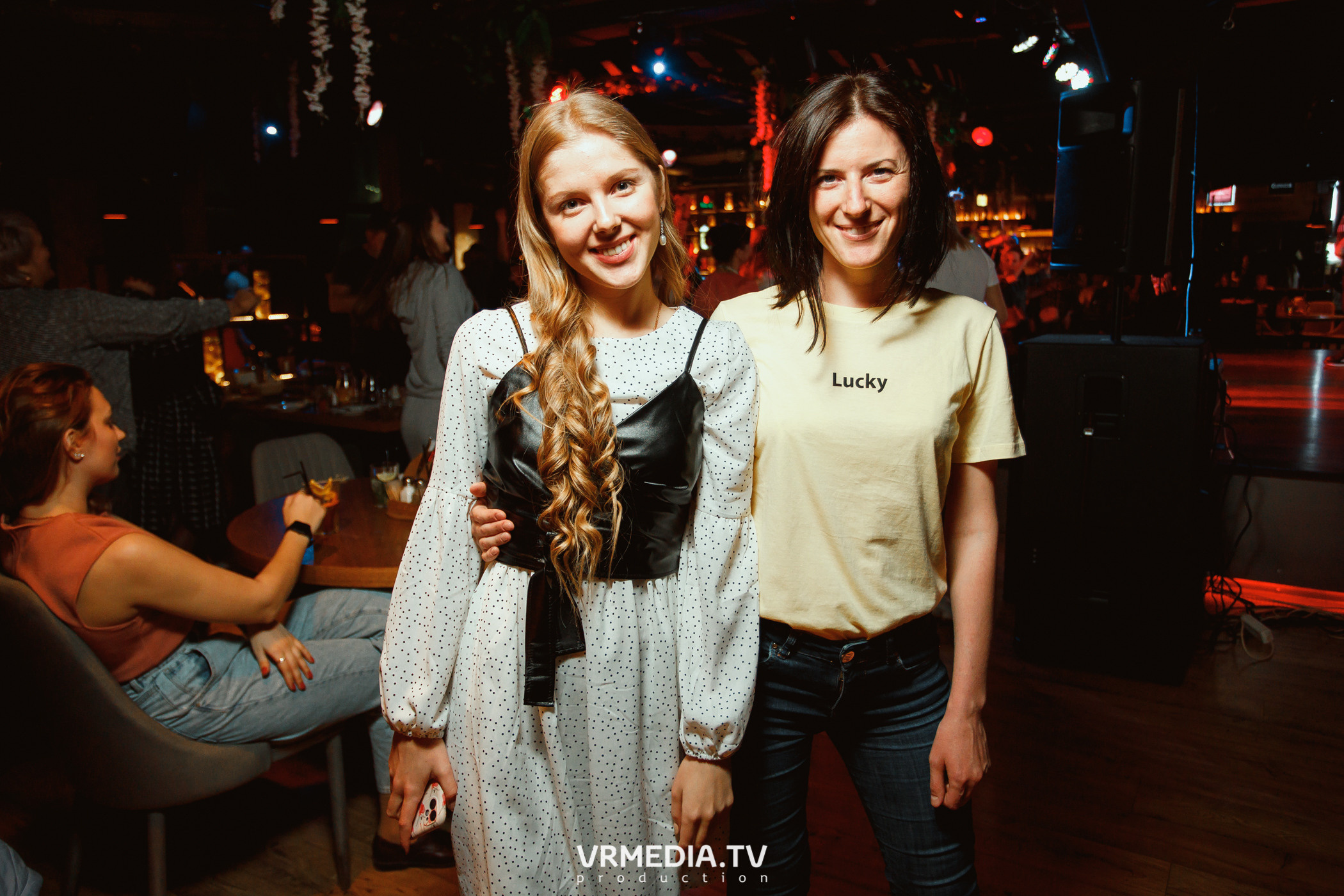 Концерт группы «Отпетые Мошенники» в гриль-баре «Жара»