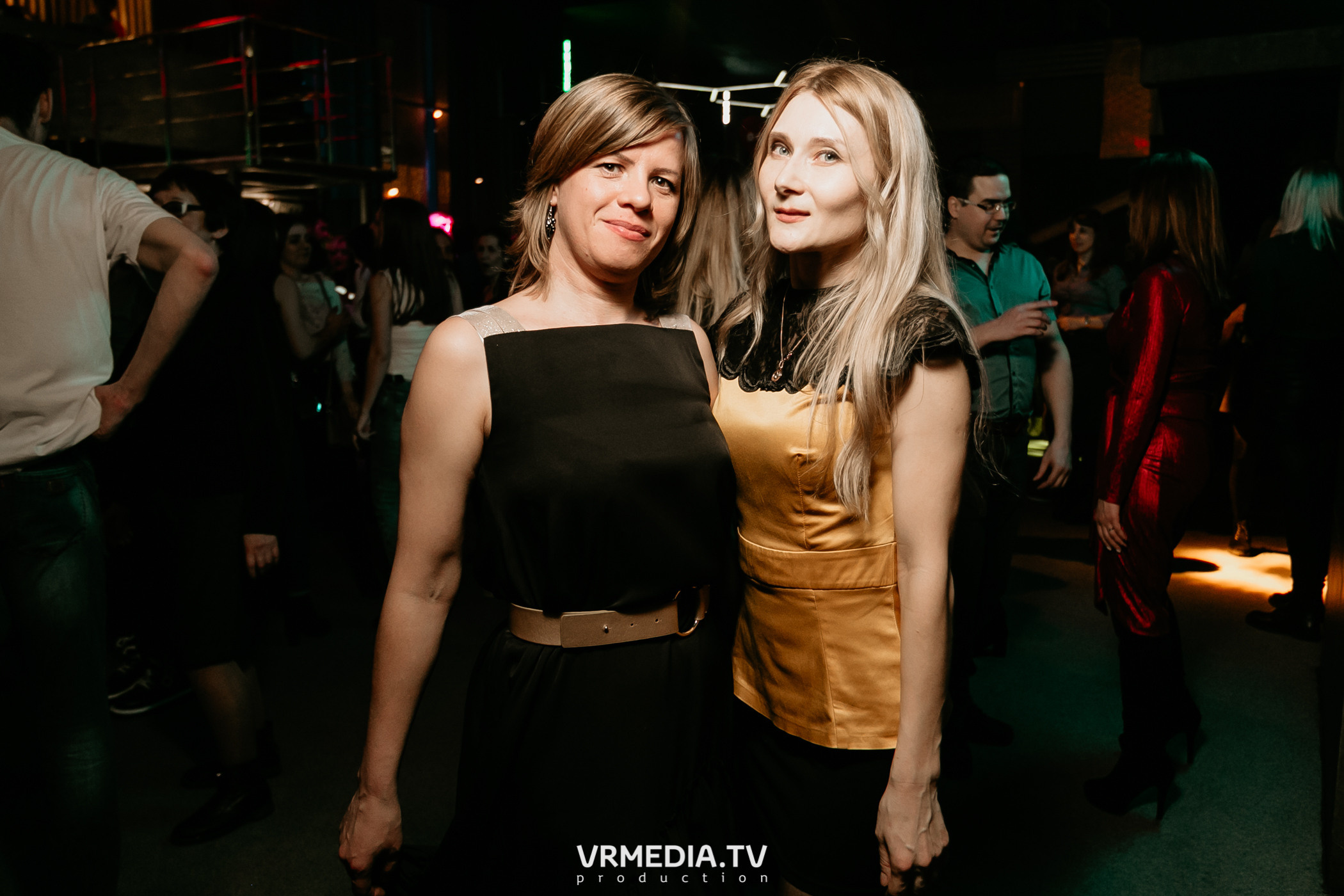 Выходные в баре «DOSKI»