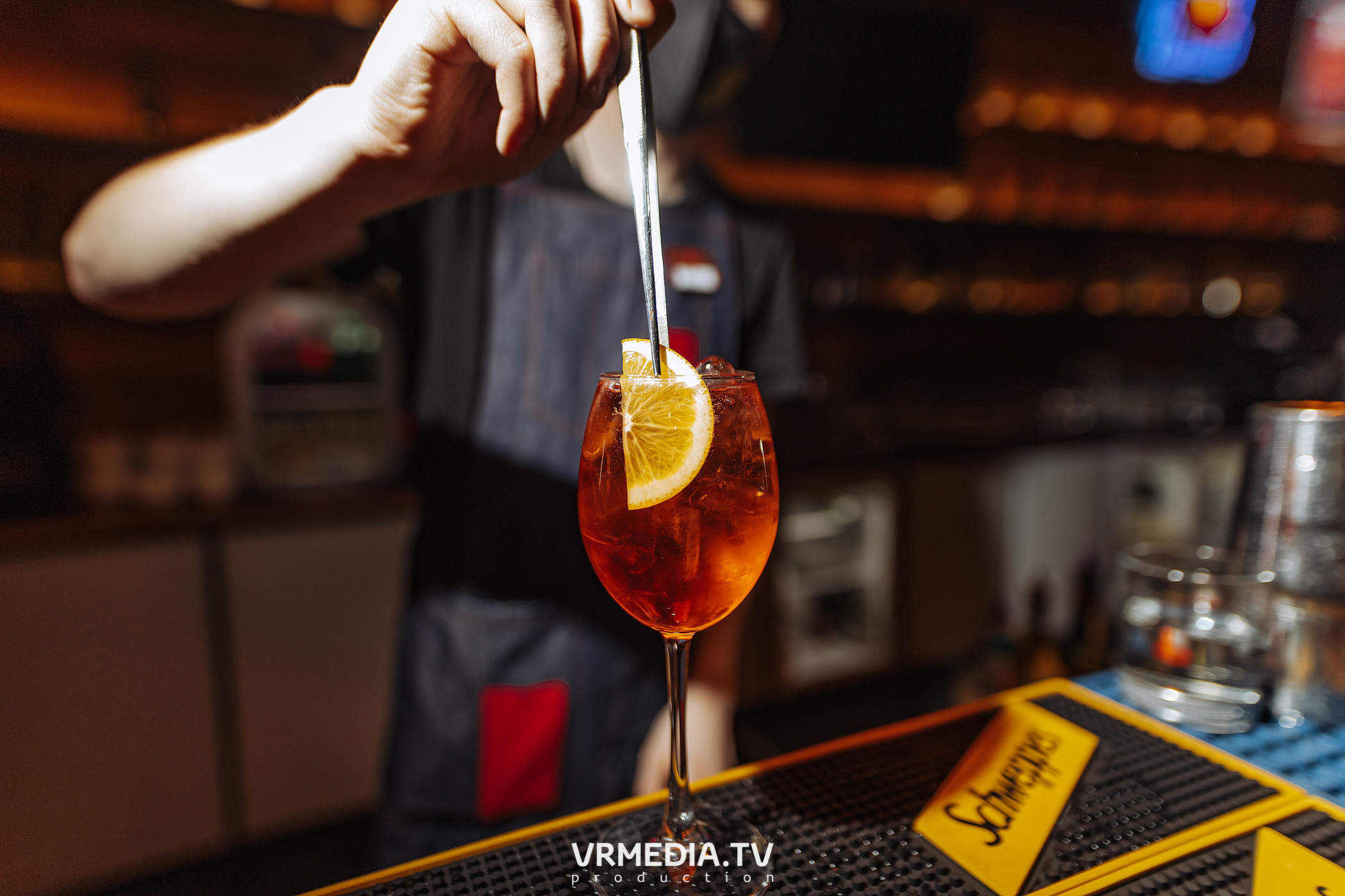 Алые Паруса в гриль-баре «Жара»