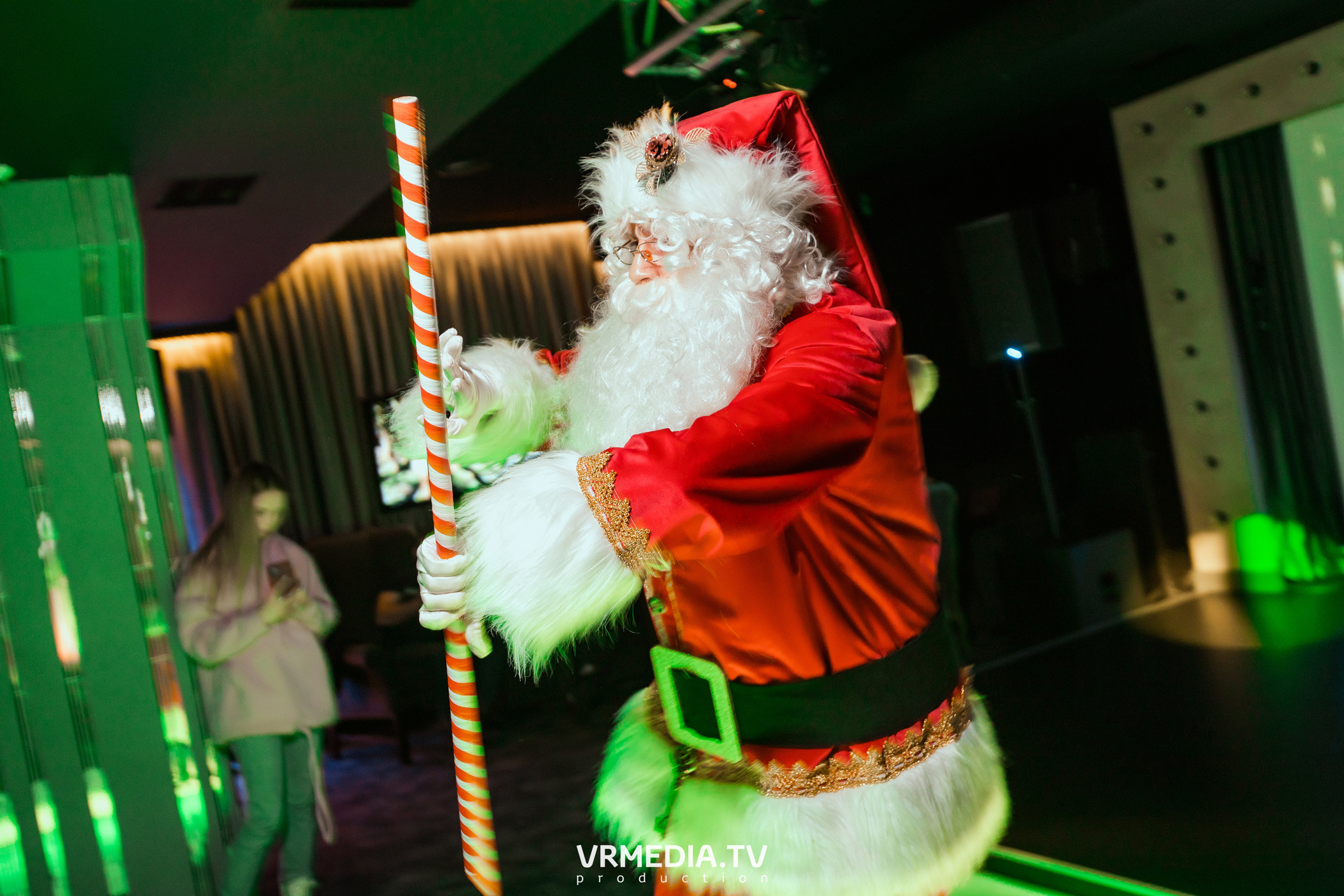 Merry Christmas в караоке «Volna»