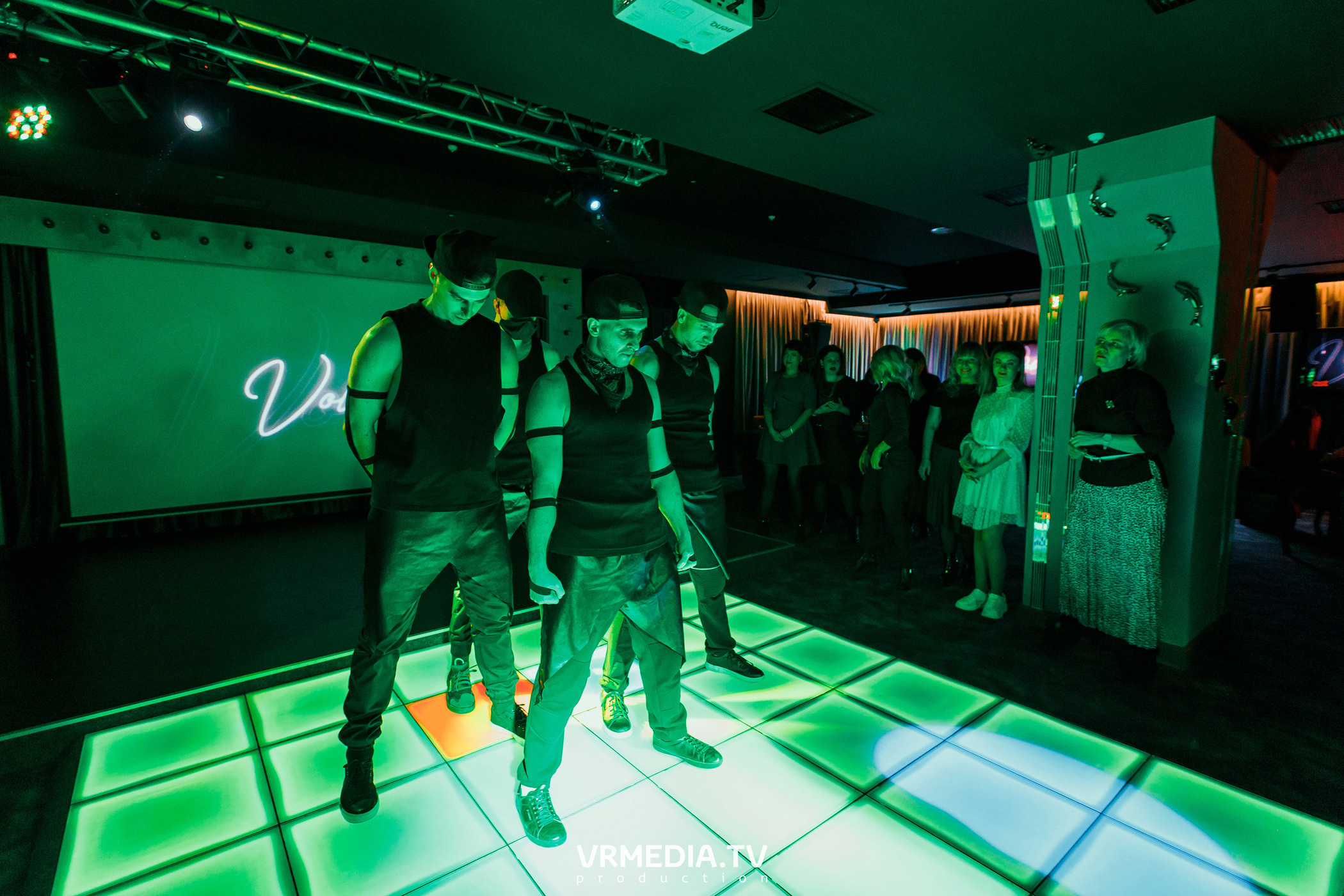 Women’s weekend в караоке «Volna»