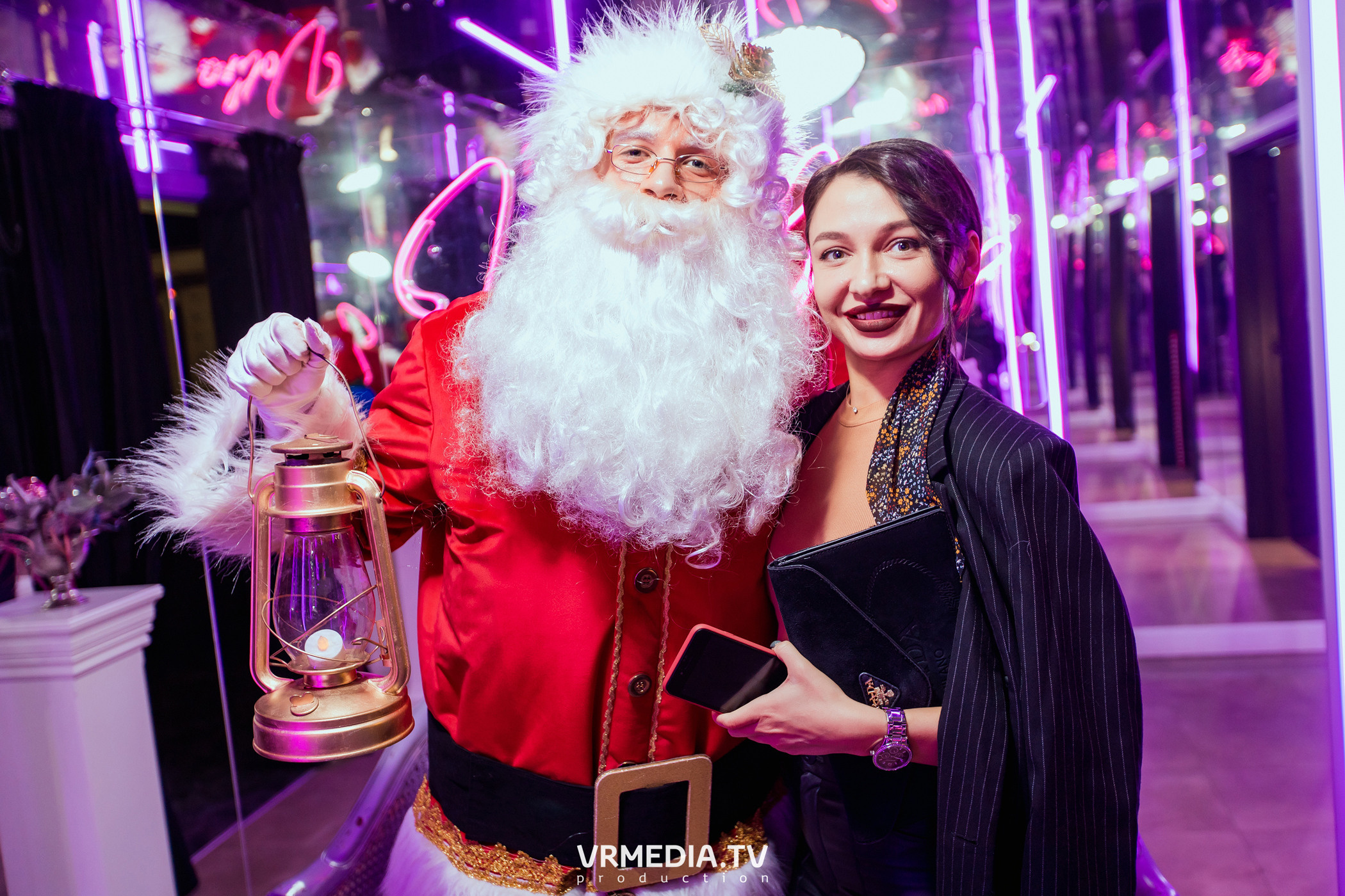 Merry Christmas в караоке «Volna»