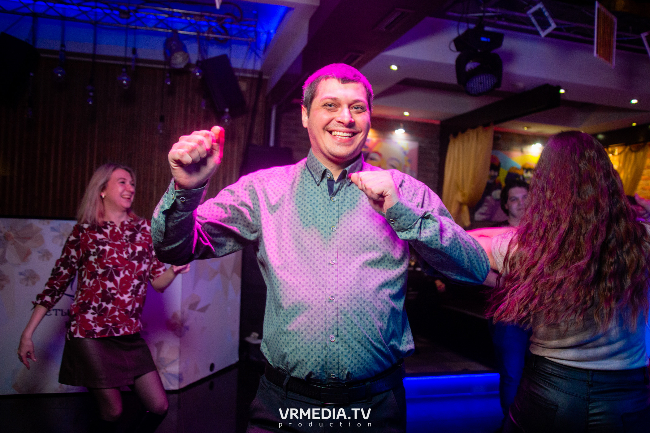 #СтихийноеКараоке в караоке-баре «Четыре стихии»