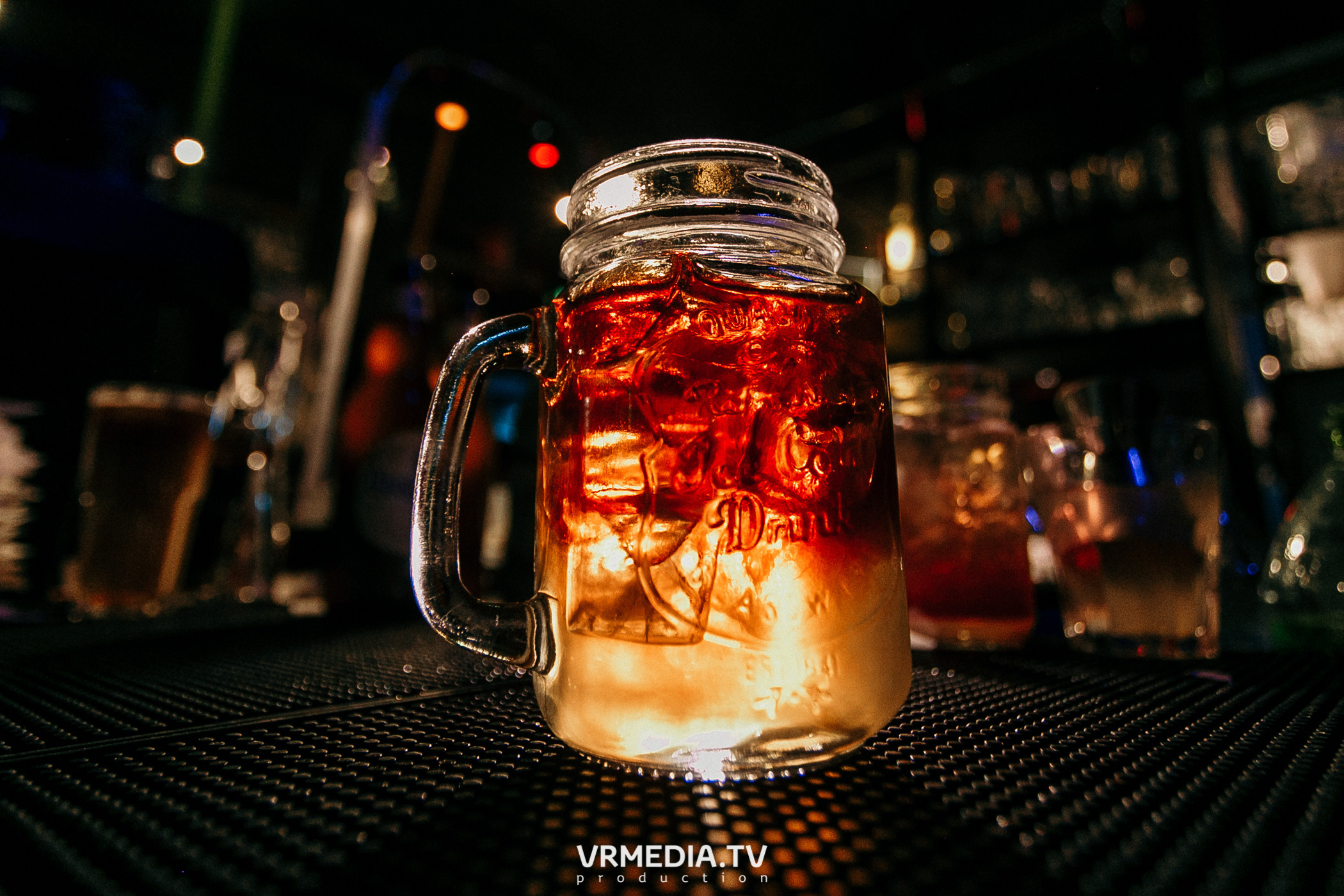 Выходные в баре «DOSKI»