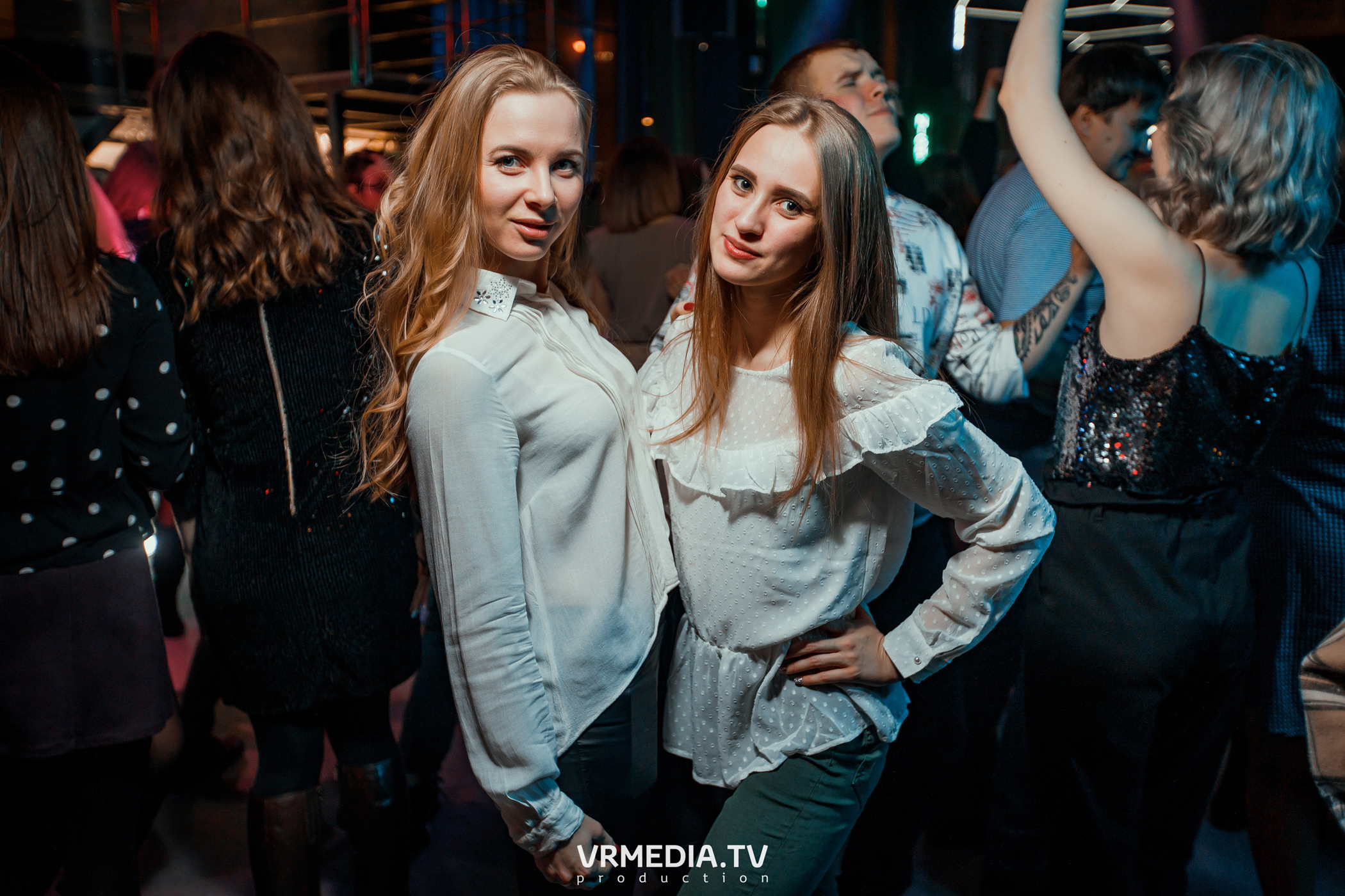 Выходные в баре «DOSKI»