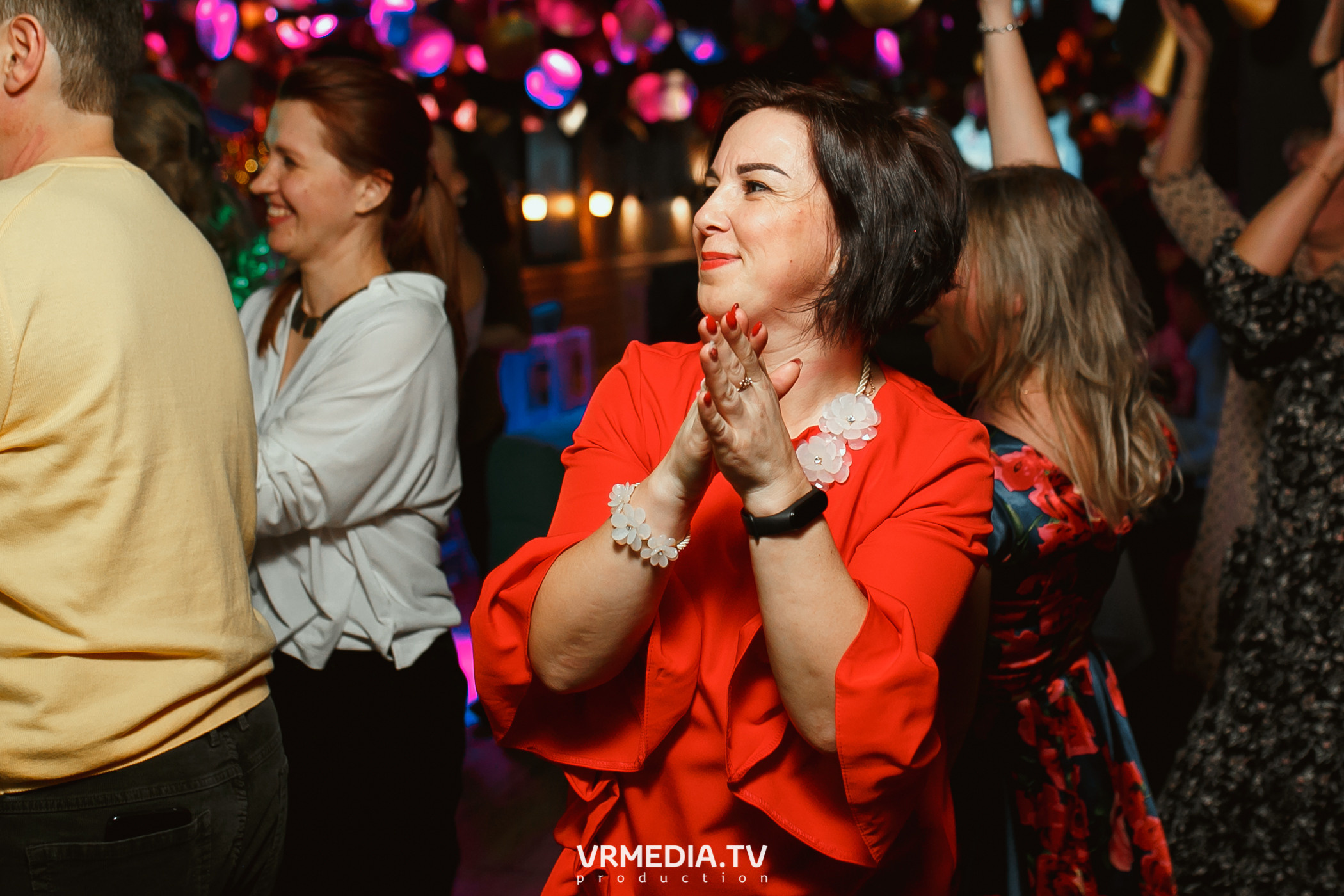 Международный женский день в караоке «Mimo Not»